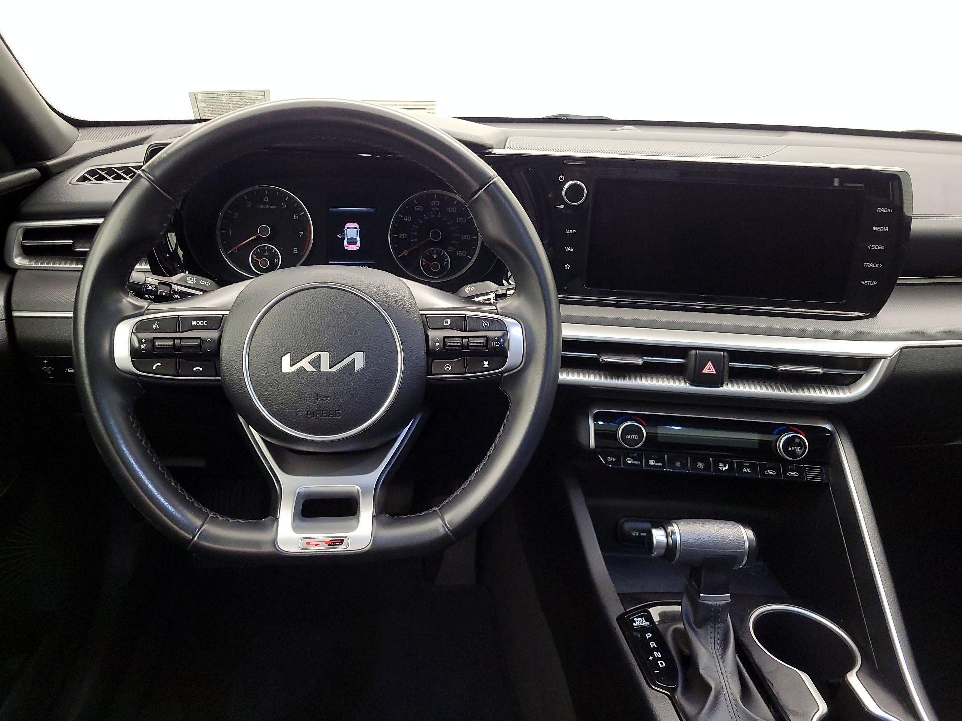 Thumbnail: 2022 Kia K5 - 10