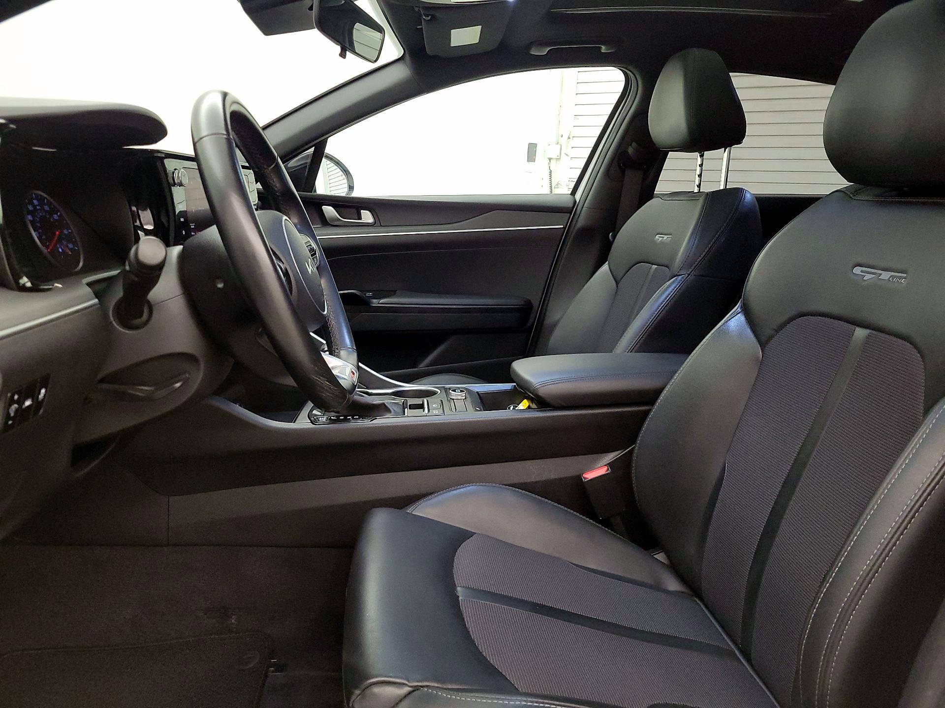 Thumbnail: 2022 Kia K5 - 11