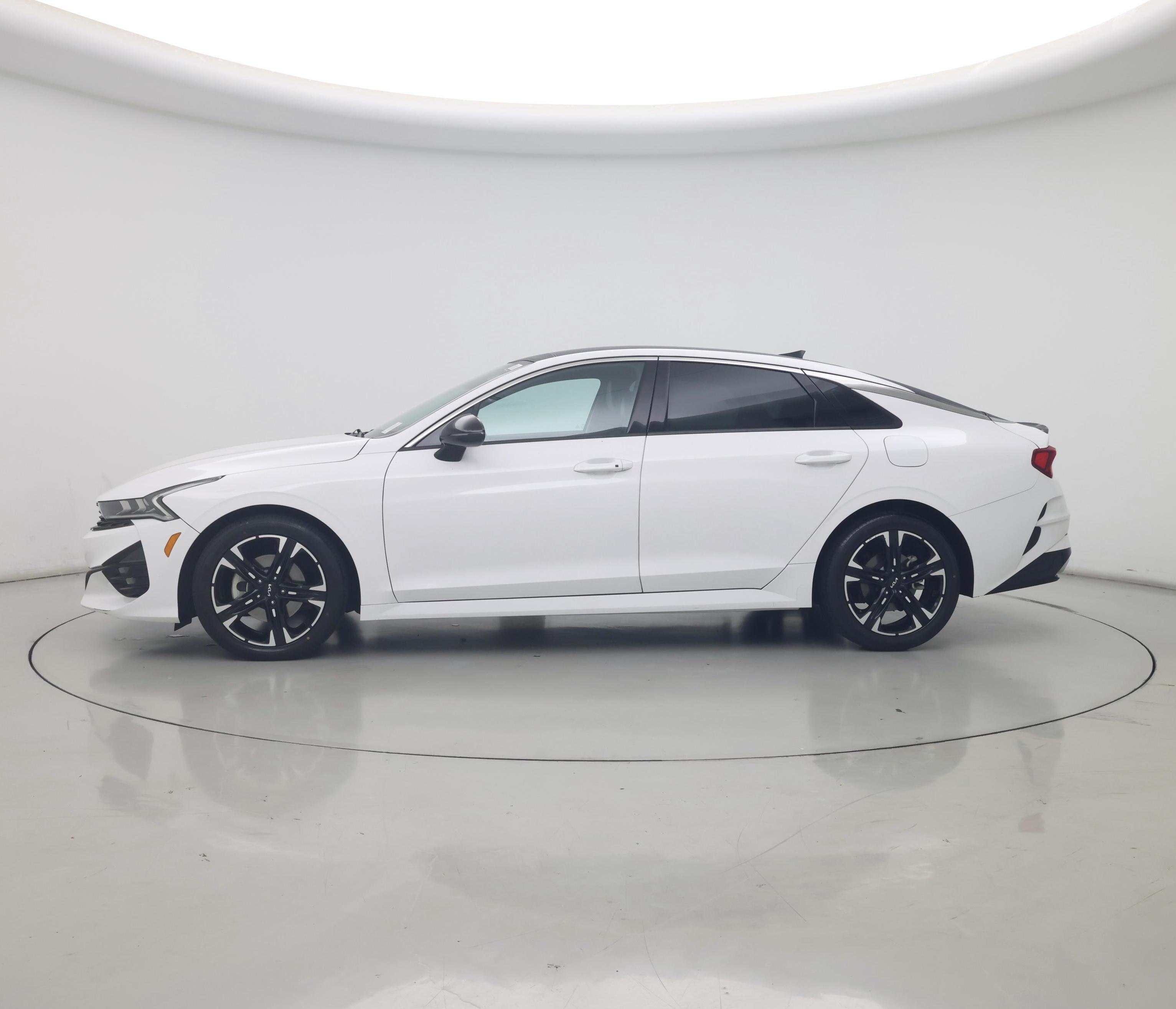 Thumbnail: 2022 Kia K5 - 3