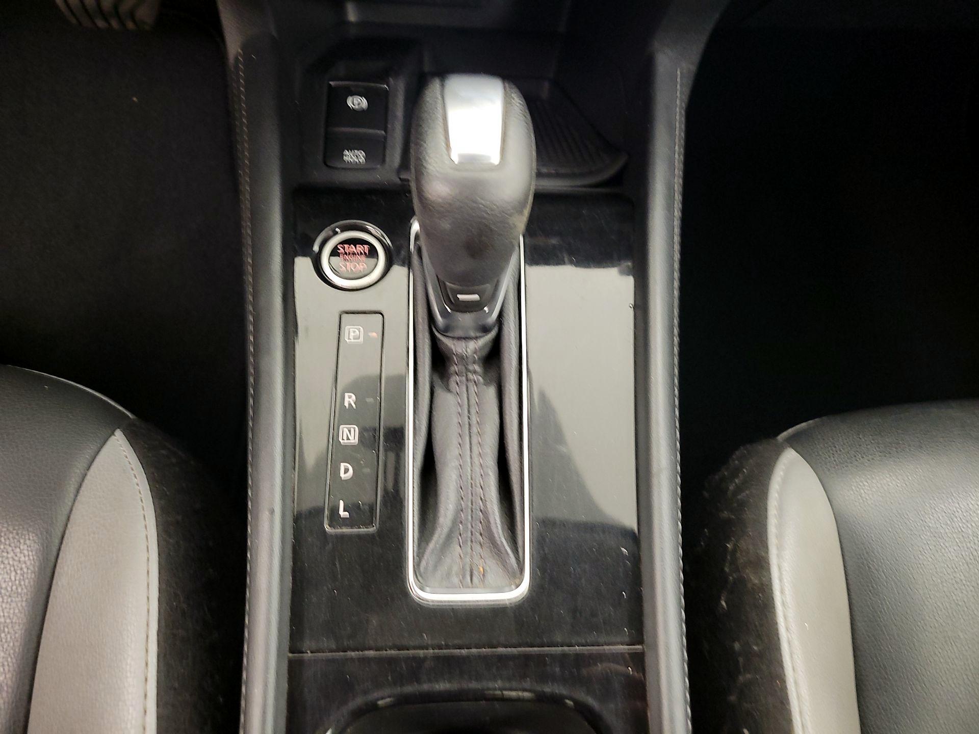 Thumbnail: 2022 Nissan Kicks - 16