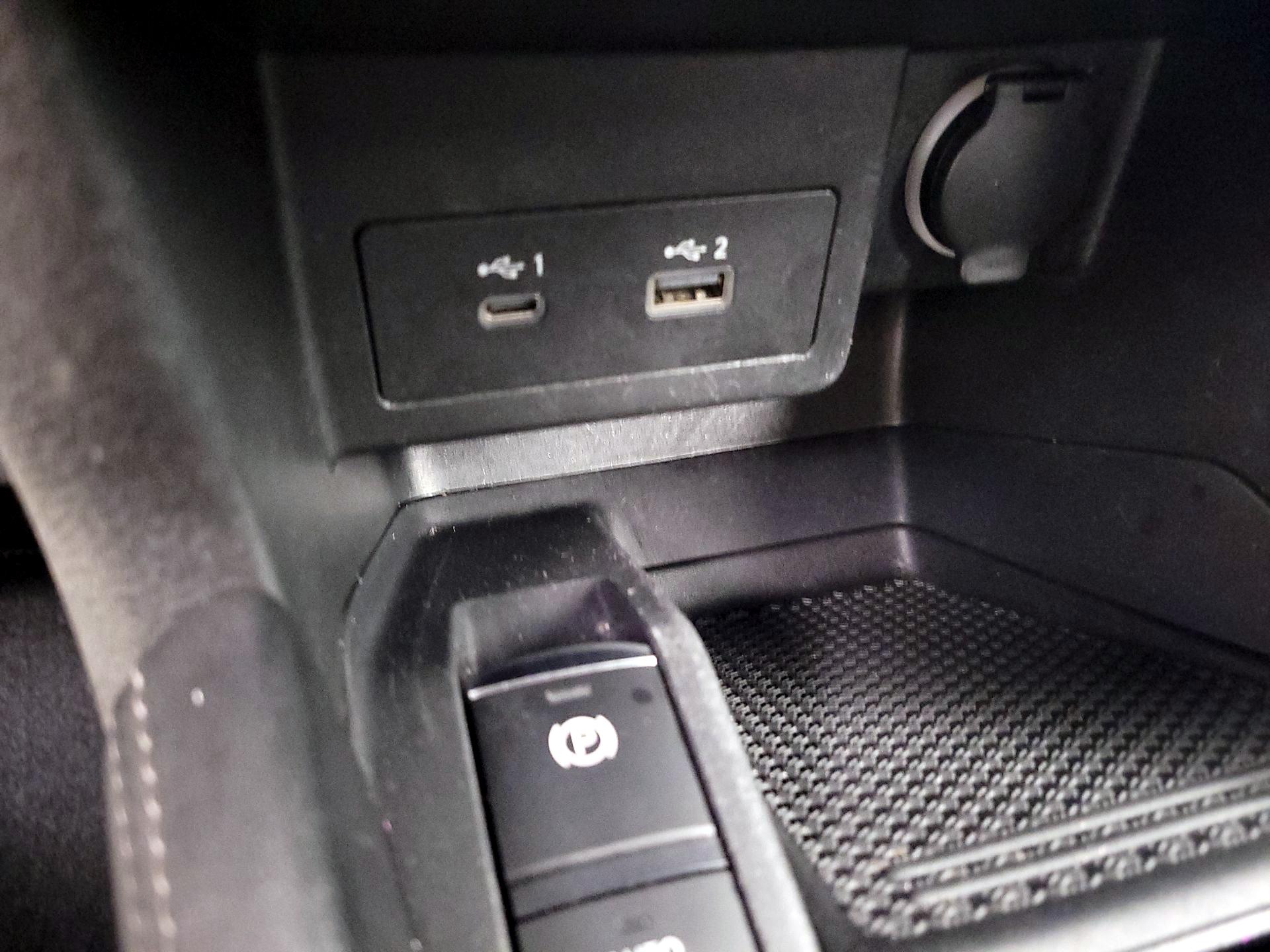 Thumbnail: 2022 Nissan Kicks - 17