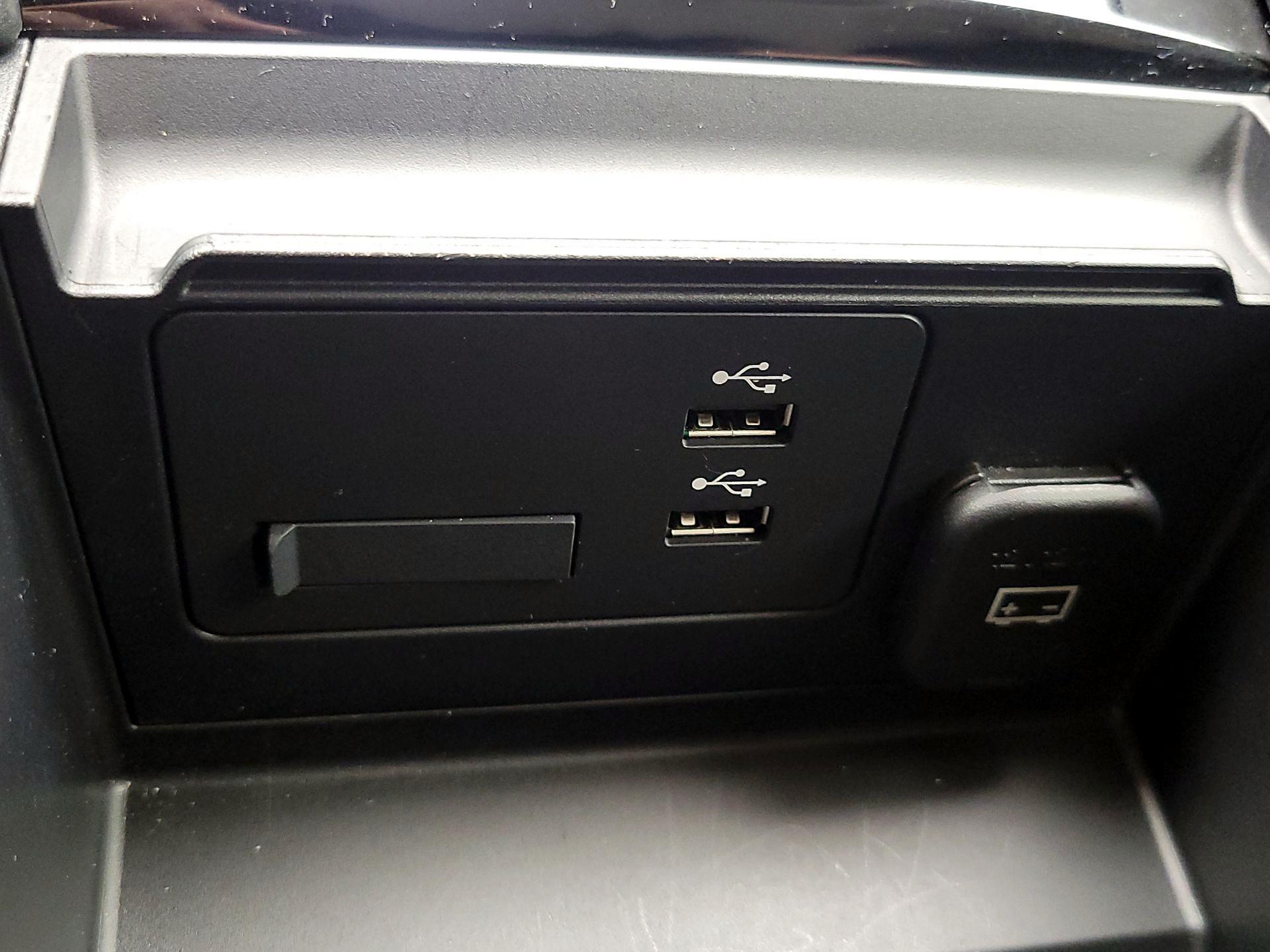 Thumbnail: 2023 Mazda Mazda3 - 19