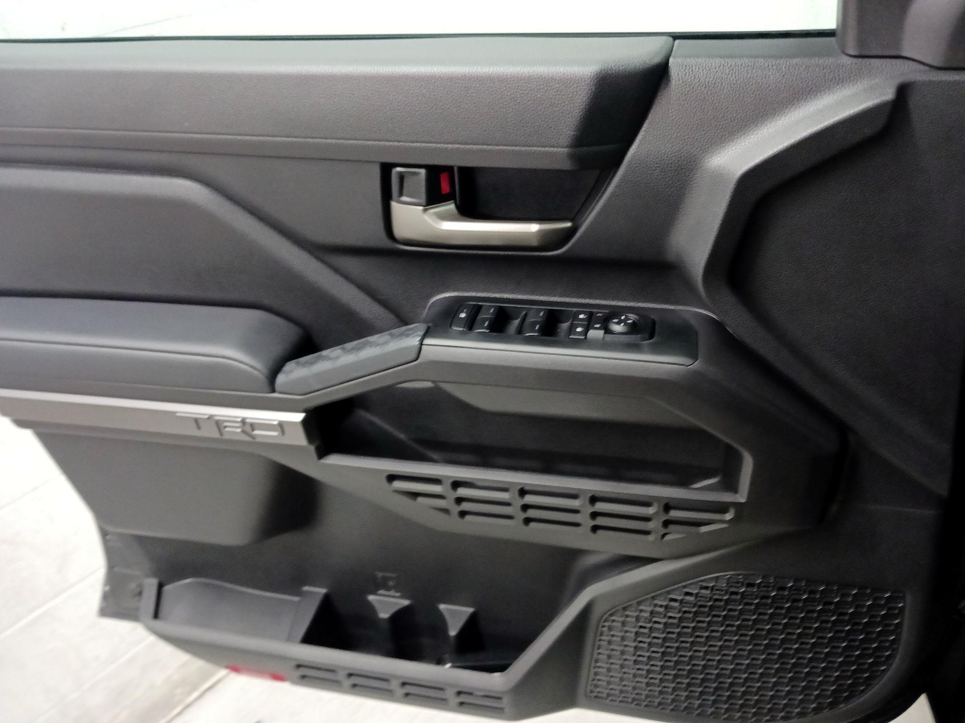 Thumbnail: 2025 Toyota Tacoma - 12