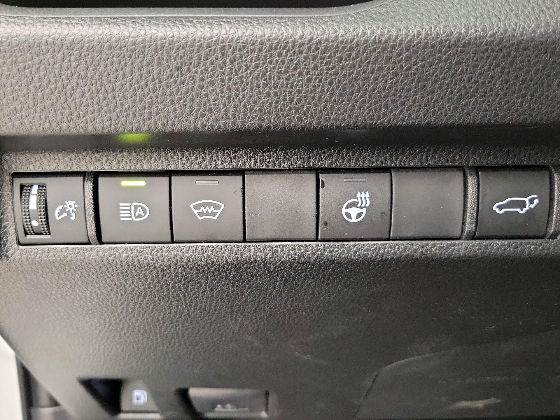 Thumbnail: 2025 Toyota RAV4 - 13