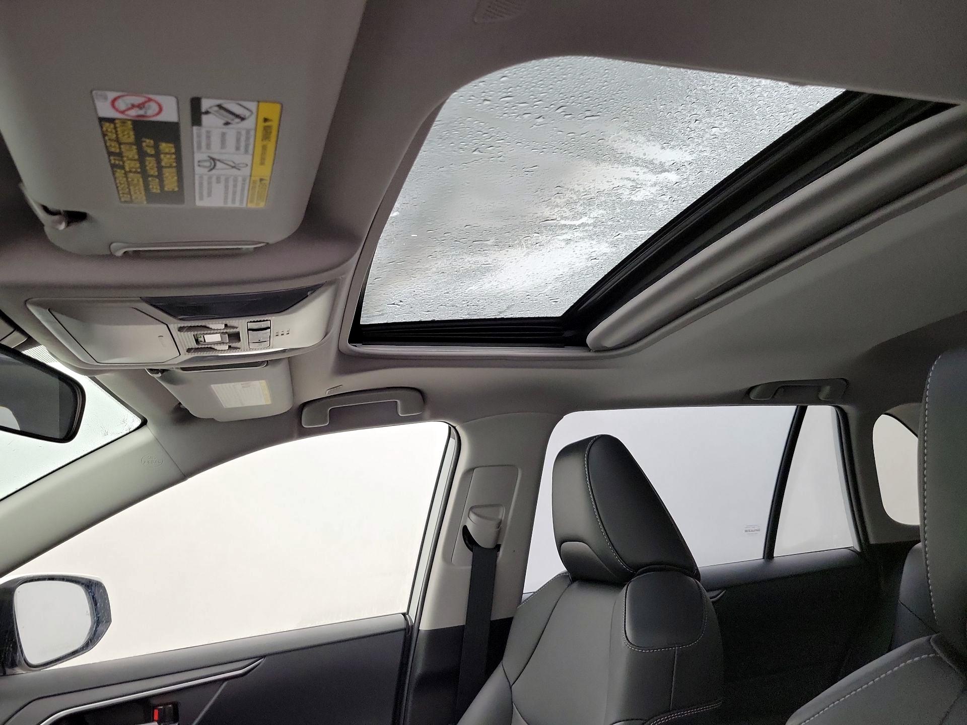 Thumbnail: 2025 Toyota RAV4 - 19