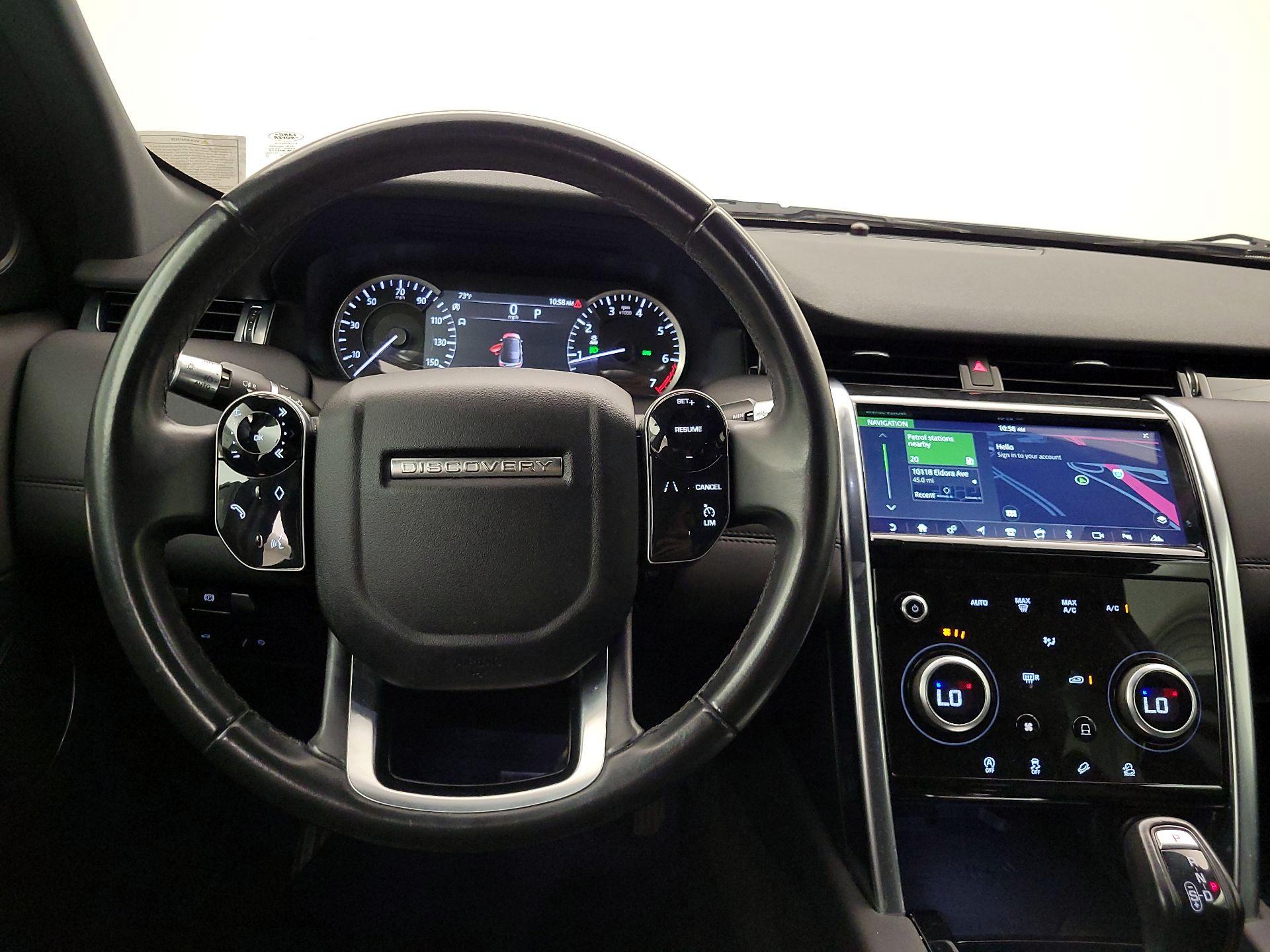 Thumbnail: 2020 Land Rover Discovery Sport - 10