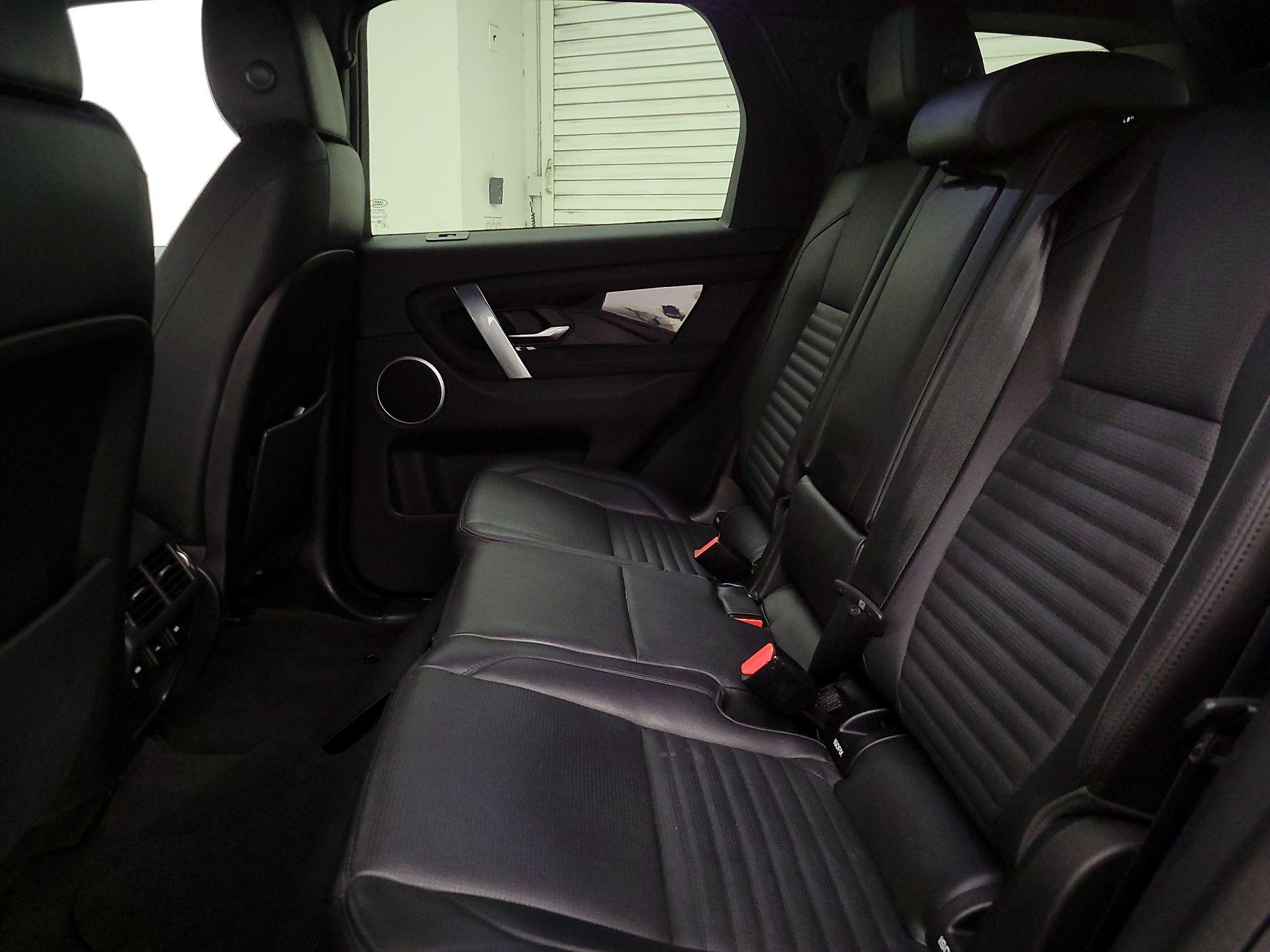 Thumbnail: 2020 Land Rover Discovery Sport - 19