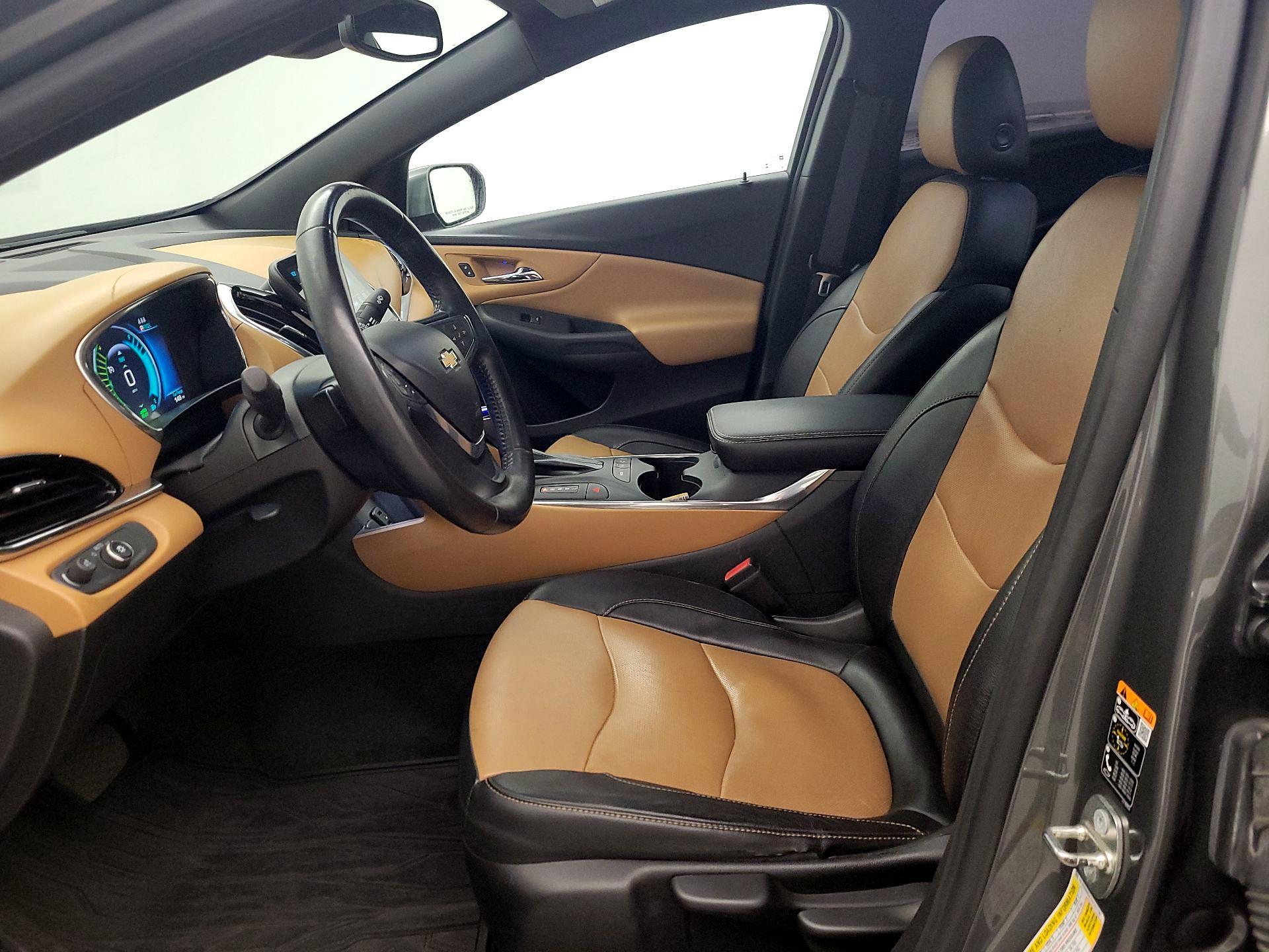 Thumbnail: 2016 Chevrolet Volt - 11