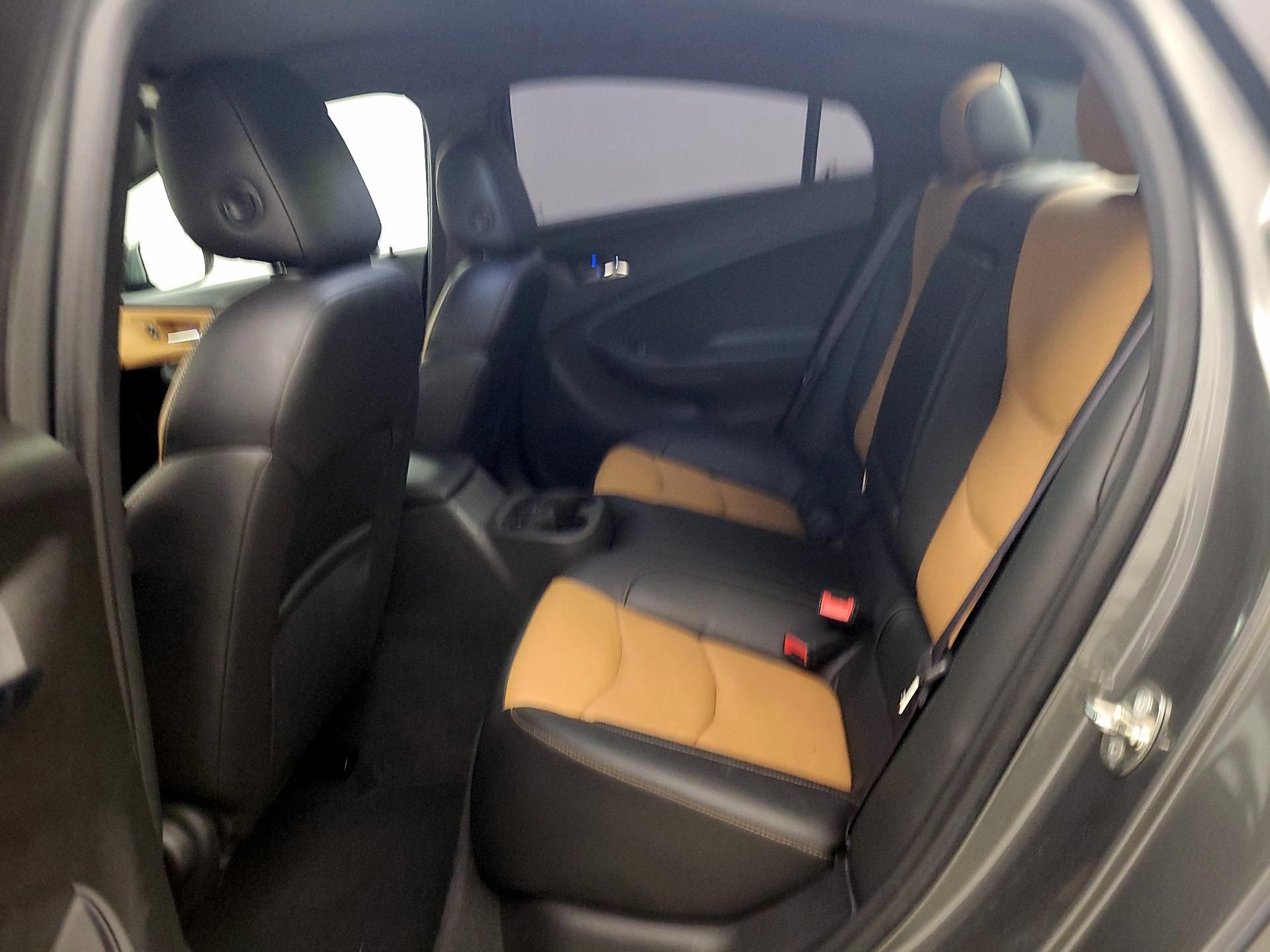 Thumbnail: 2016 Chevrolet Volt - 19