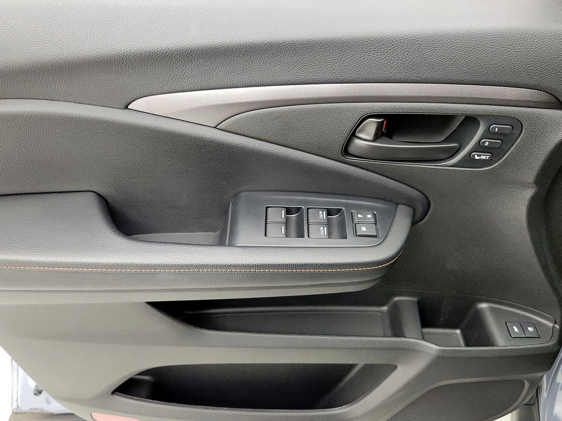 Thumbnail: 2022 Honda Pilot - 12