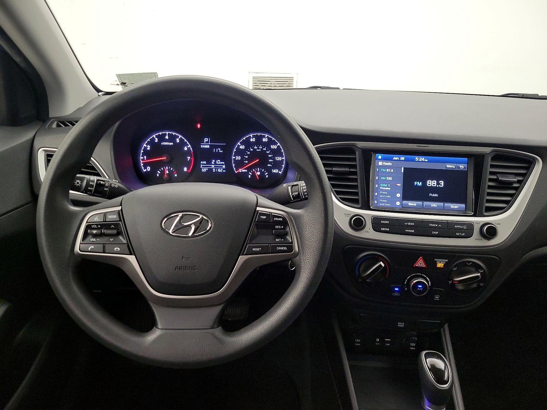 Thumbnail: 2022 Hyundai Accent - 10