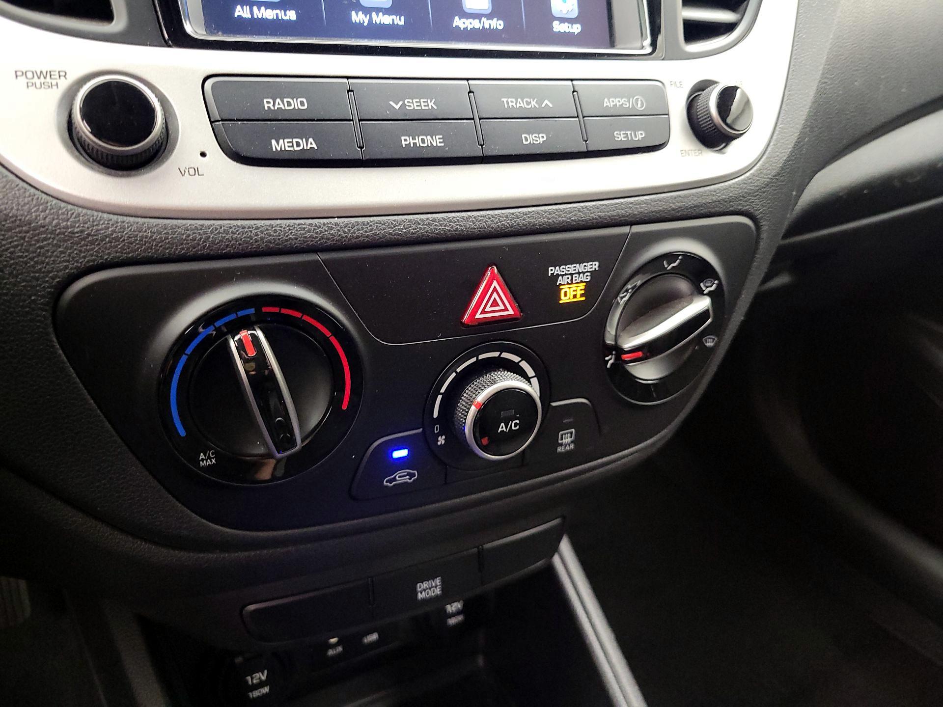 Thumbnail: 2022 Hyundai Accent - 16