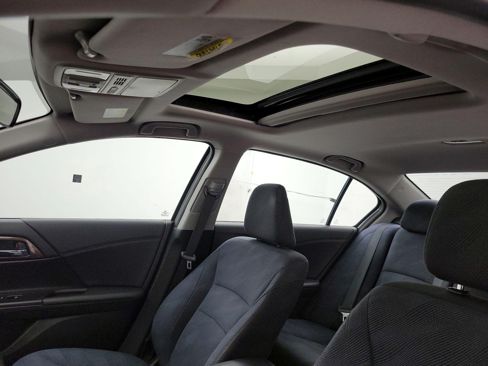 Thumbnail: 2016 Honda Accord - 19