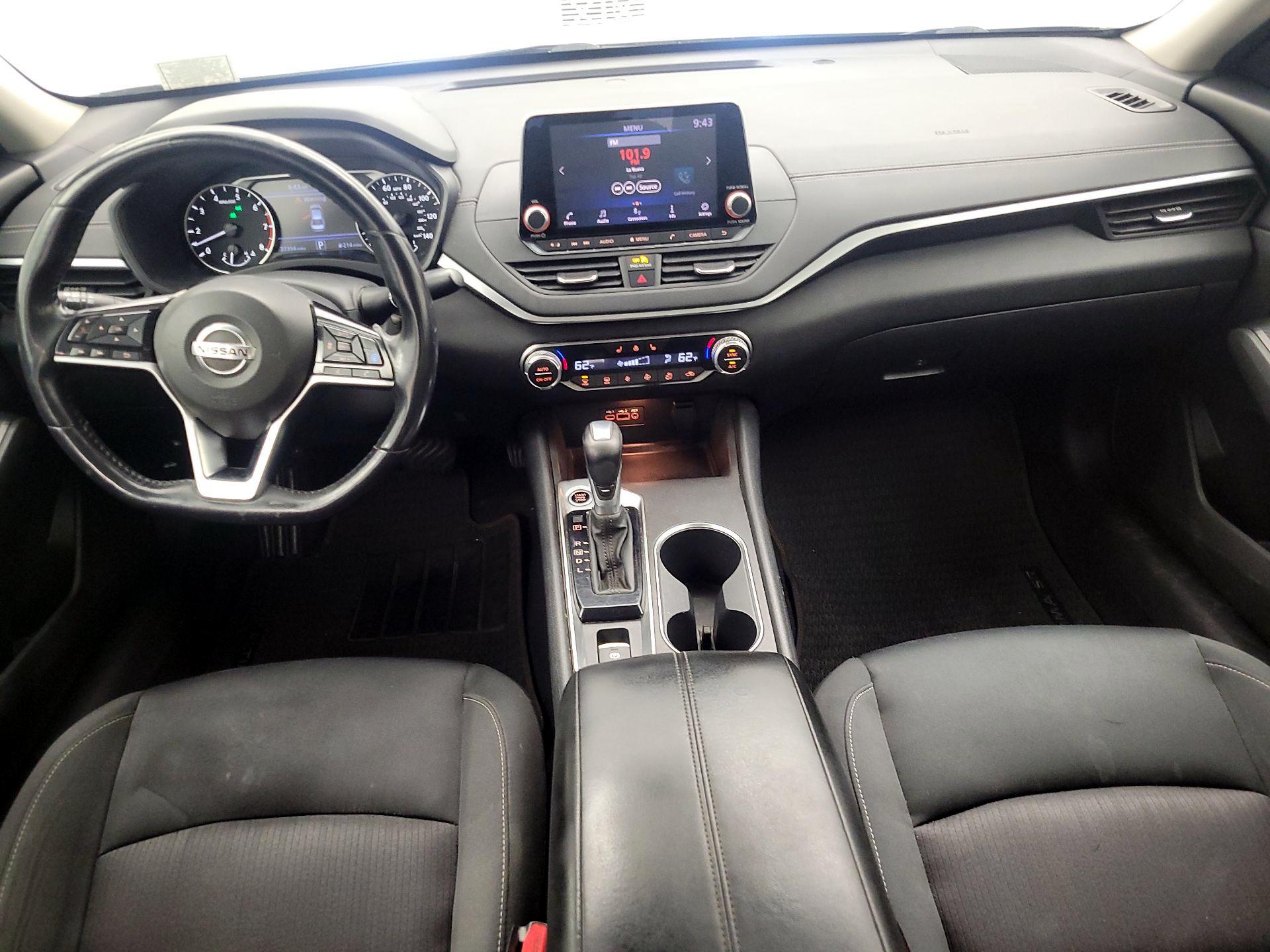 Thumbnail: 2019 Nissan Altima - 9