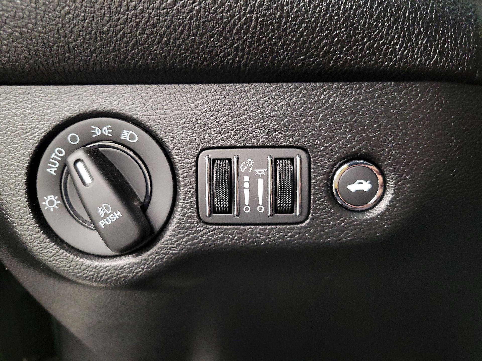 Thumbnail: 2022 Dodge Challenger - 13