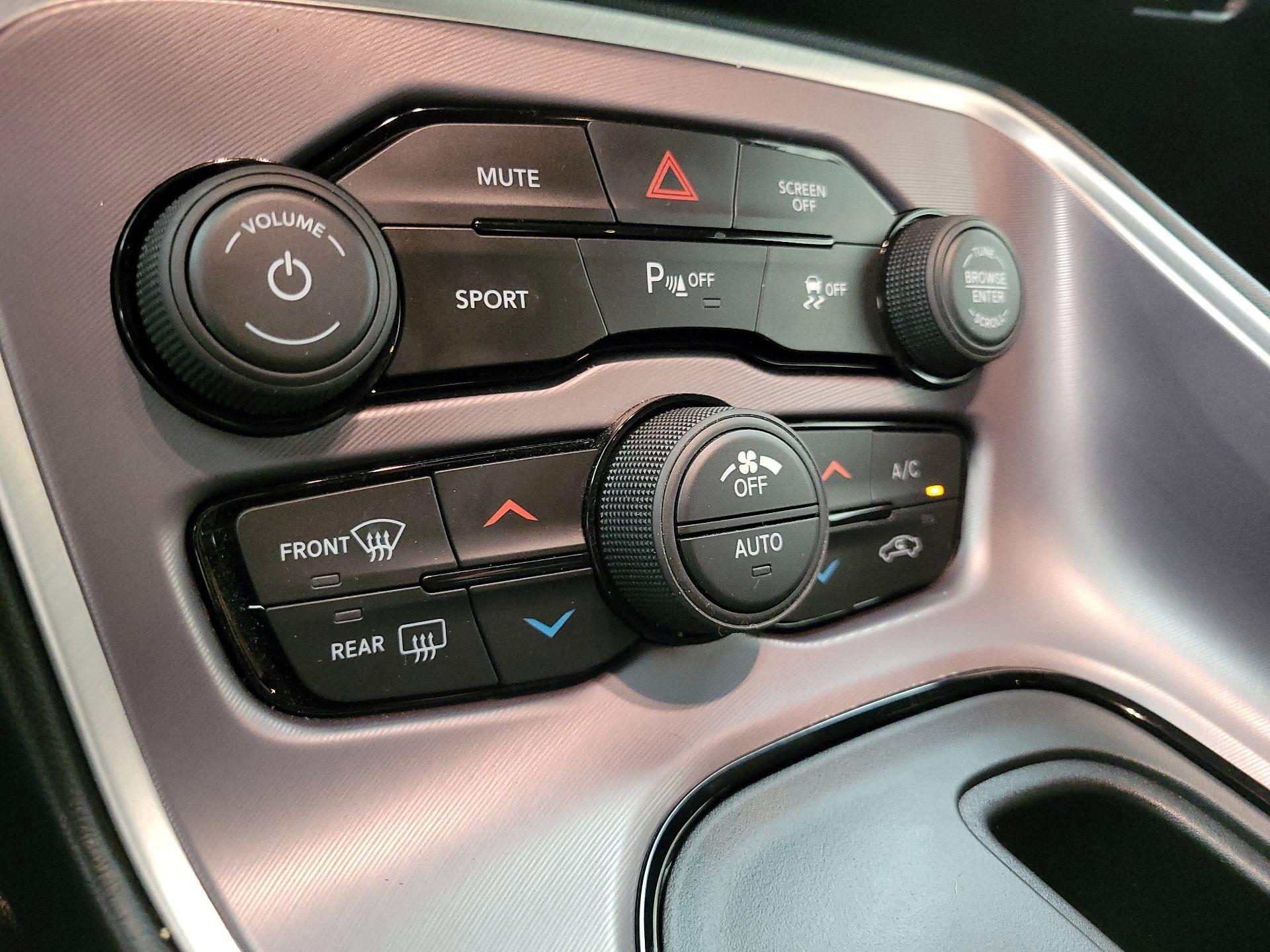 Thumbnail: 2022 Dodge Challenger - 16