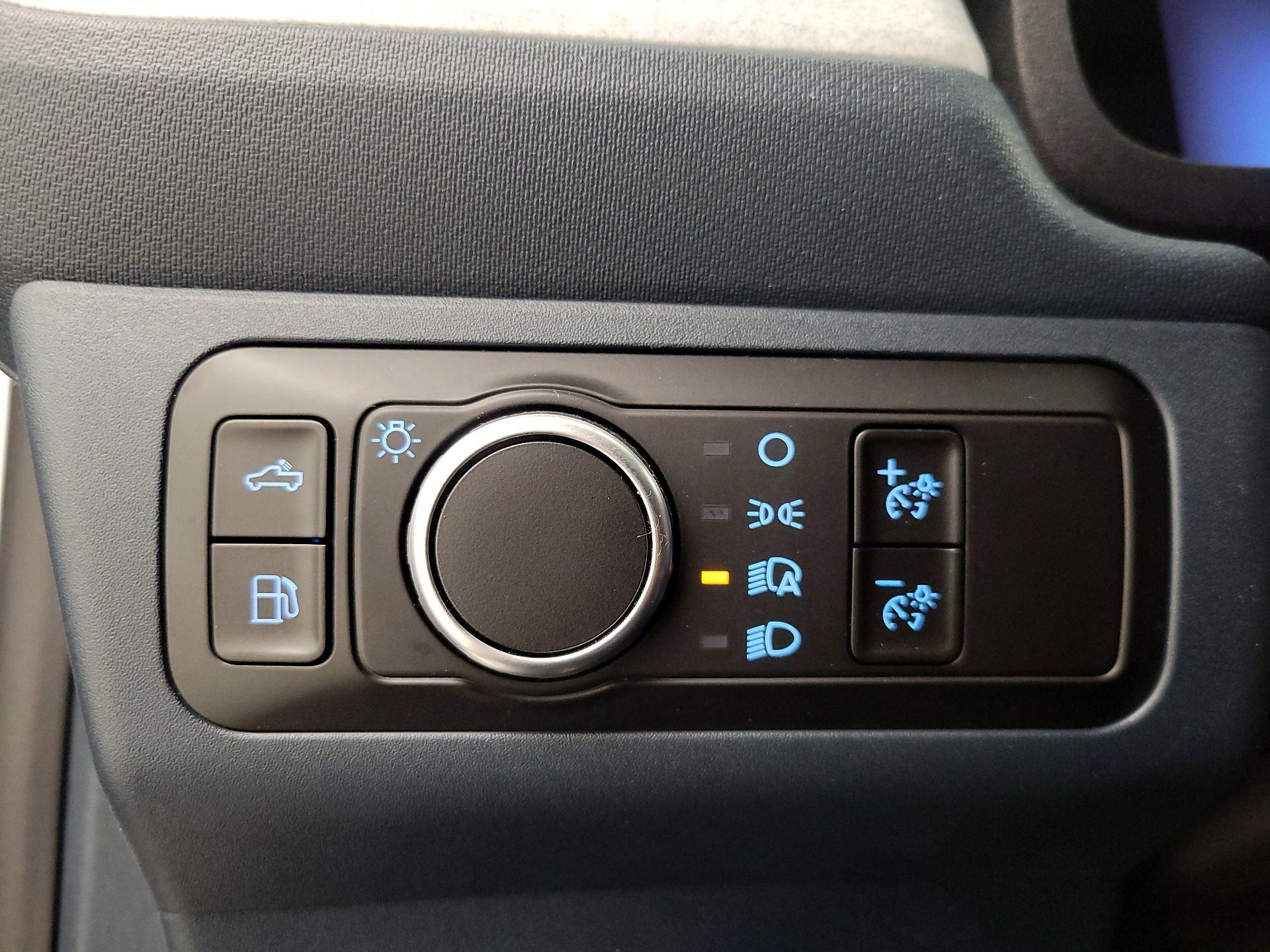 Thumbnail: 2025 Ford Maverick - 13