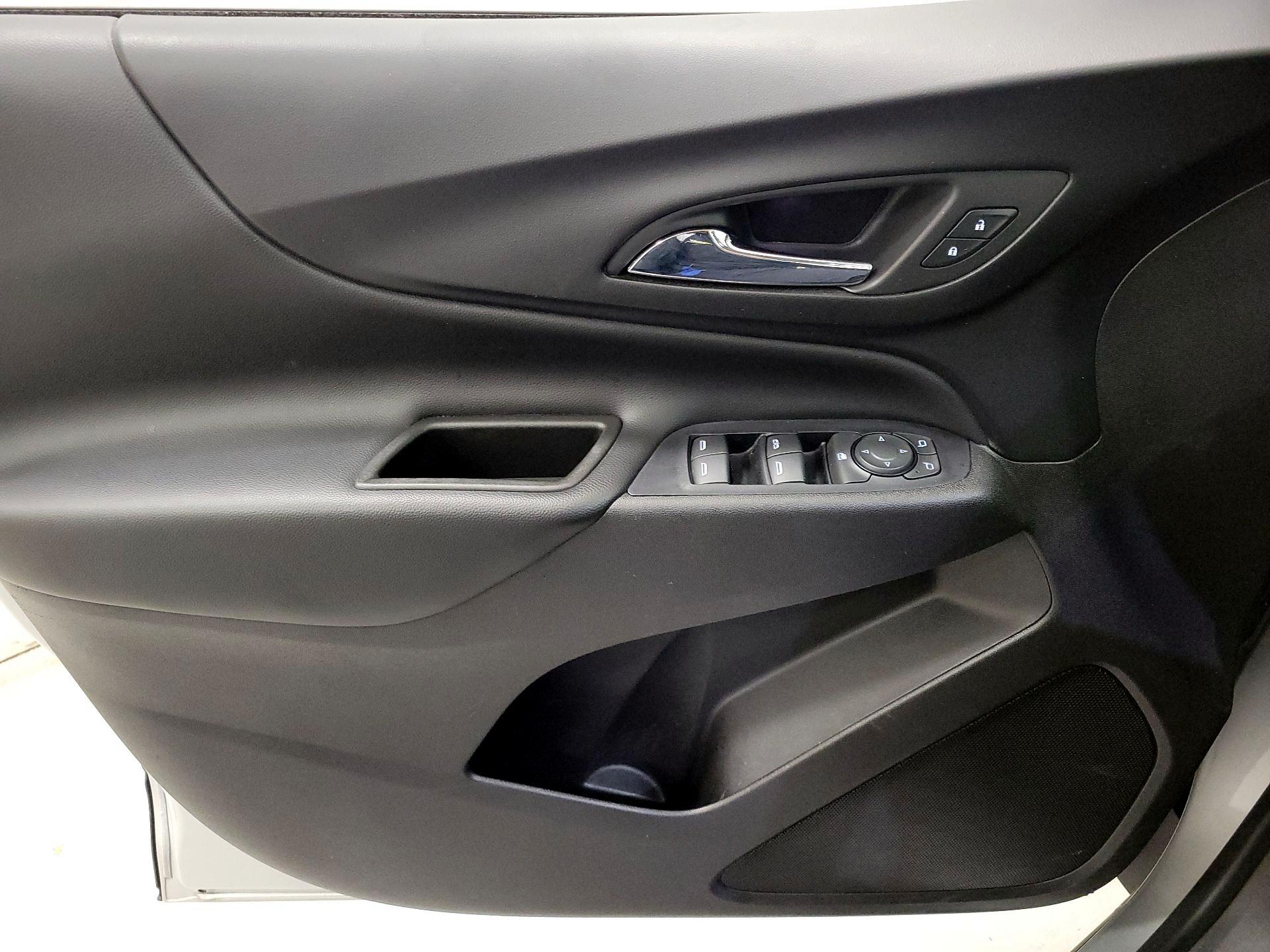 Thumbnail: 2019 Chevrolet Equinox - 12