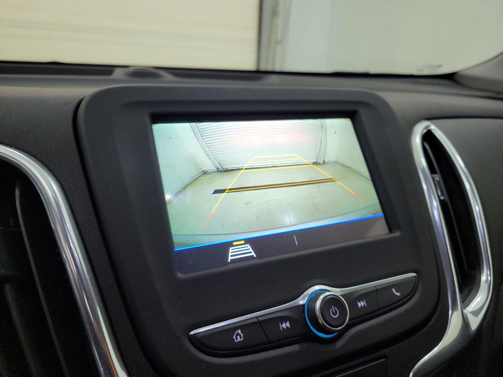 Thumbnail: 2019 Chevrolet Equinox - 14
