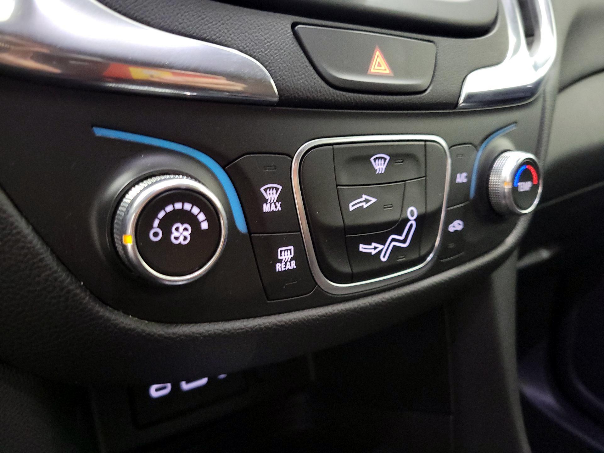 Thumbnail: 2019 Chevrolet Equinox - 16