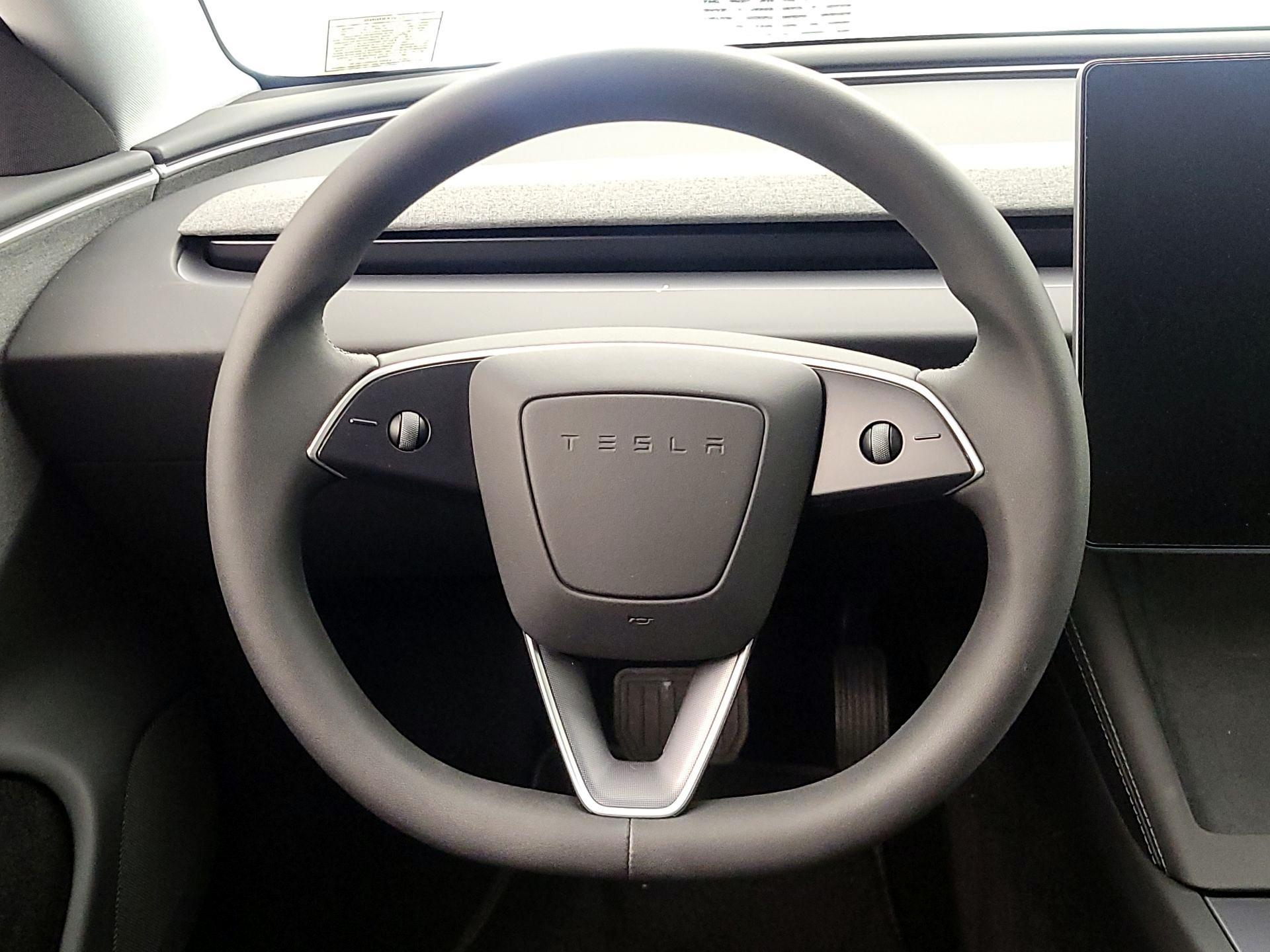 Thumbnail: 2025 Tesla Model 3 - 10