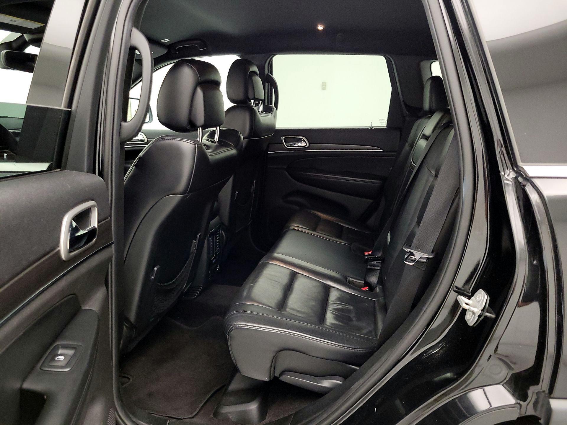 Thumbnail: 2018 Jeep Grand Cherokee - 20