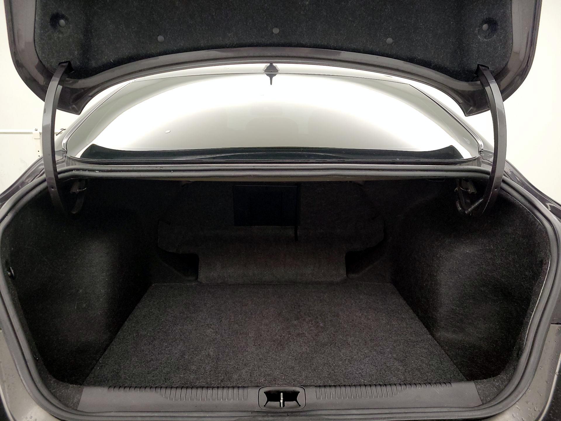 Thumbnail: 2016 Chrysler 200 - 20