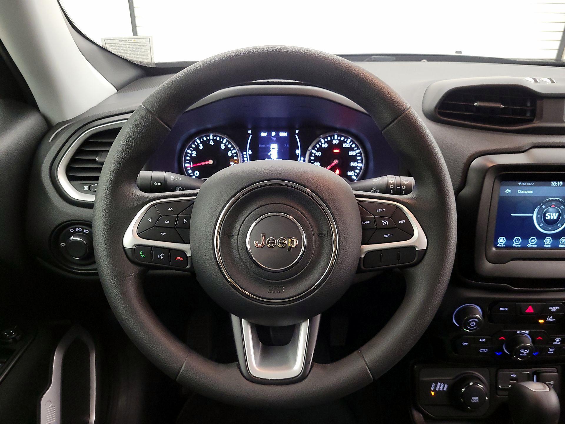 Thumbnail: 2021 Jeep Renegade - 10