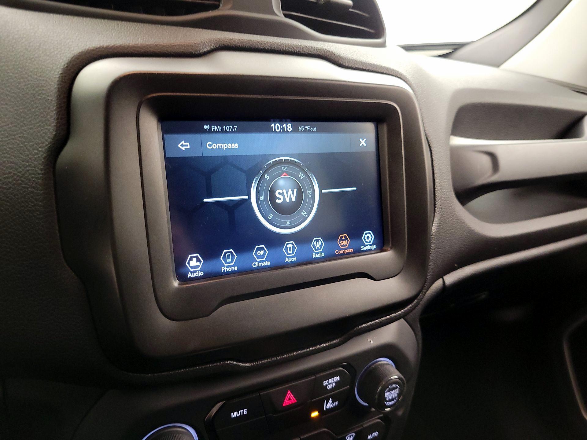 Thumbnail: 2021 Jeep Renegade - 14