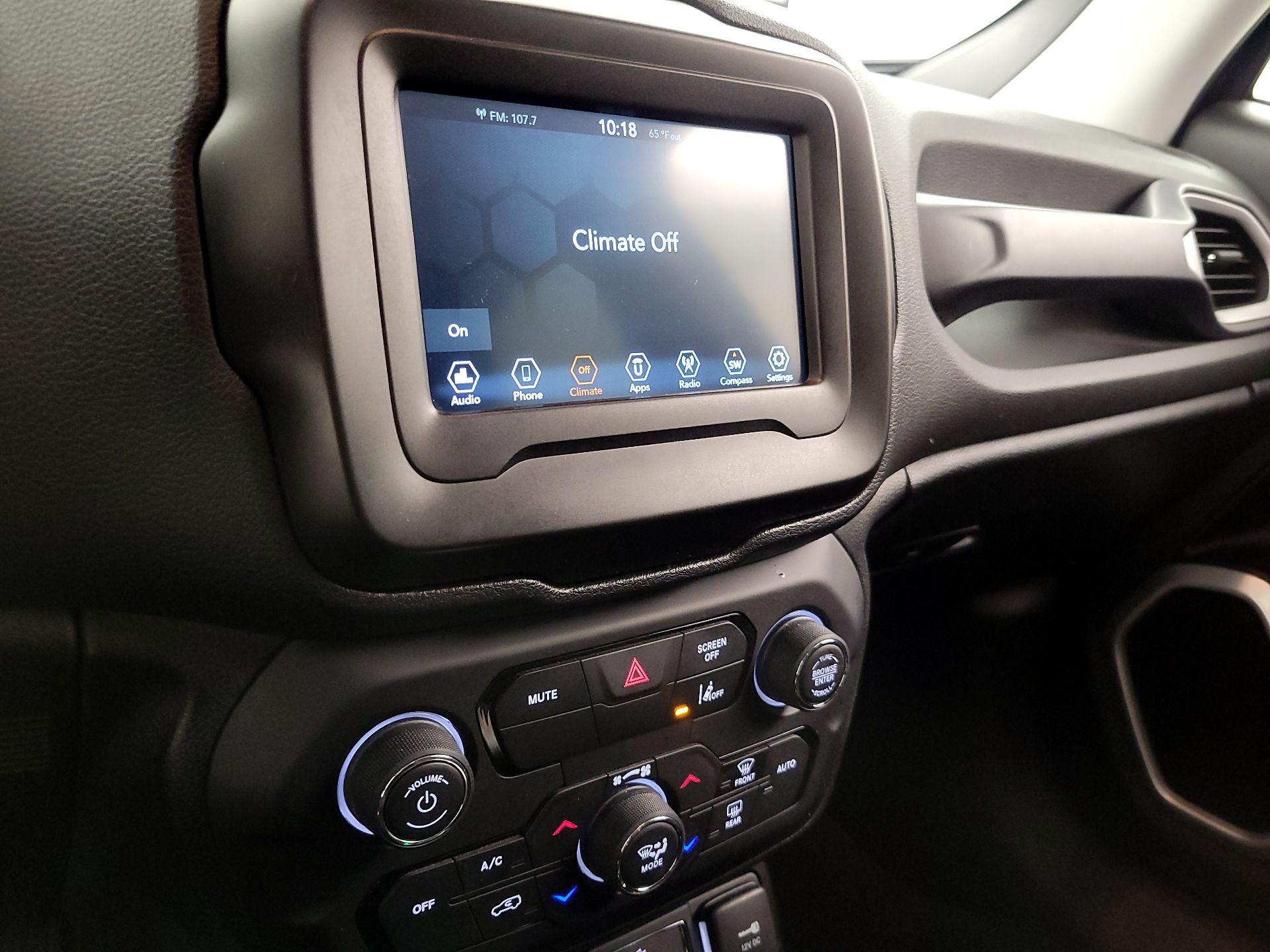 Thumbnail: 2021 Jeep Renegade - 17