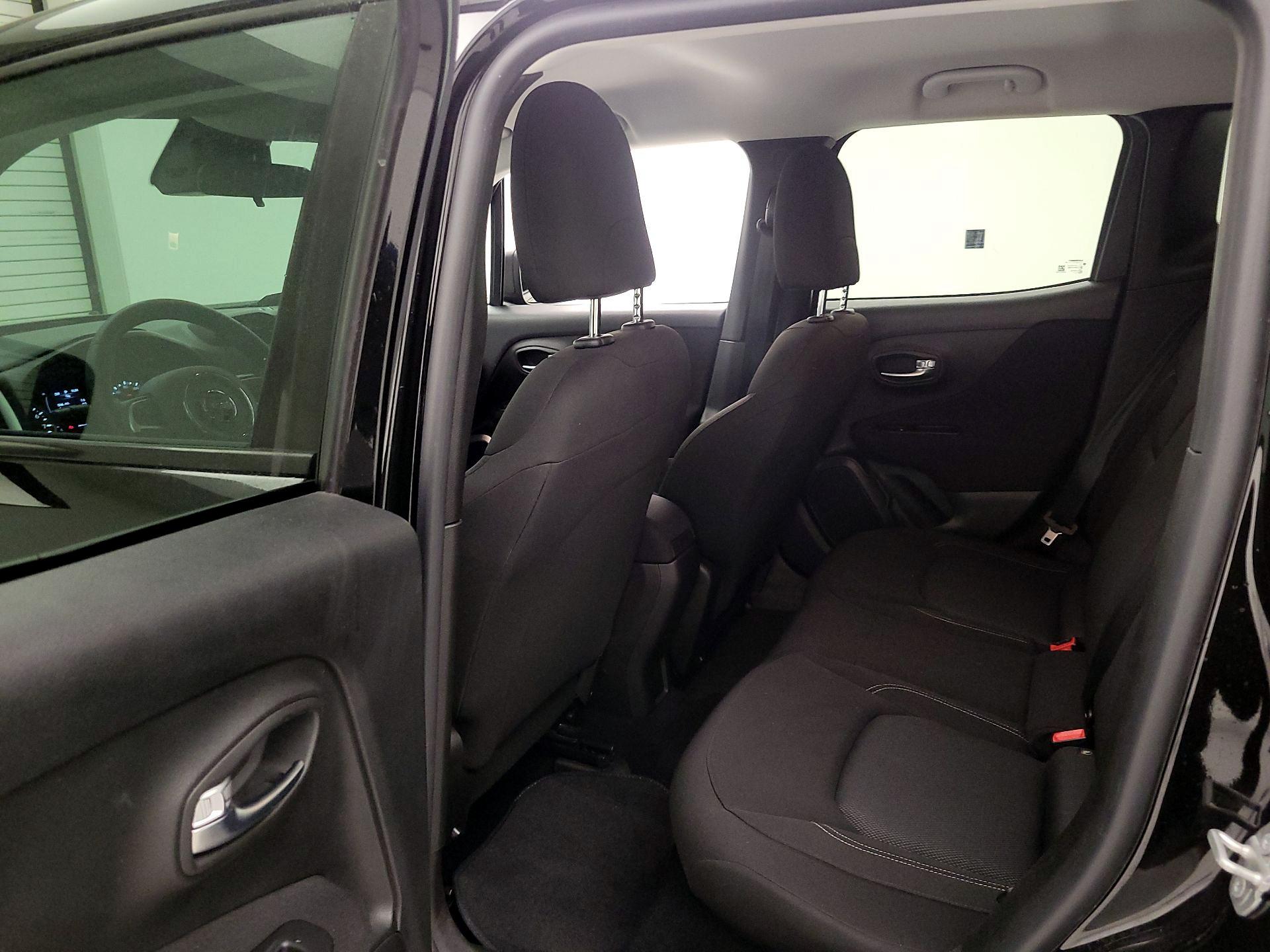 Thumbnail: 2021 Jeep Renegade - 20