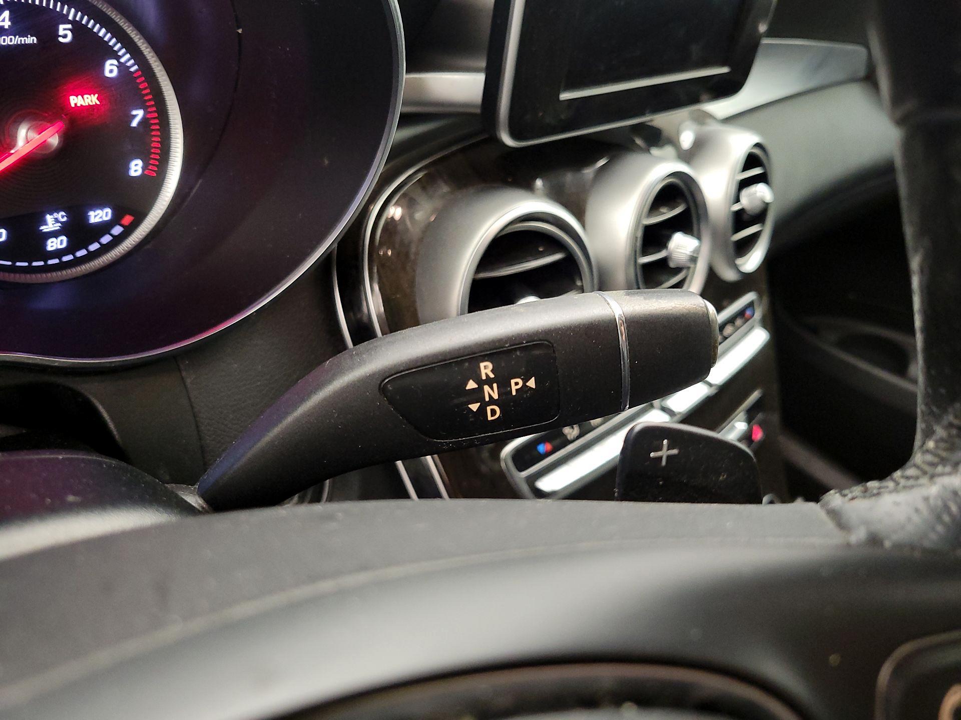 Thumbnail: 2017 Mercedes-Benz GLC - 17