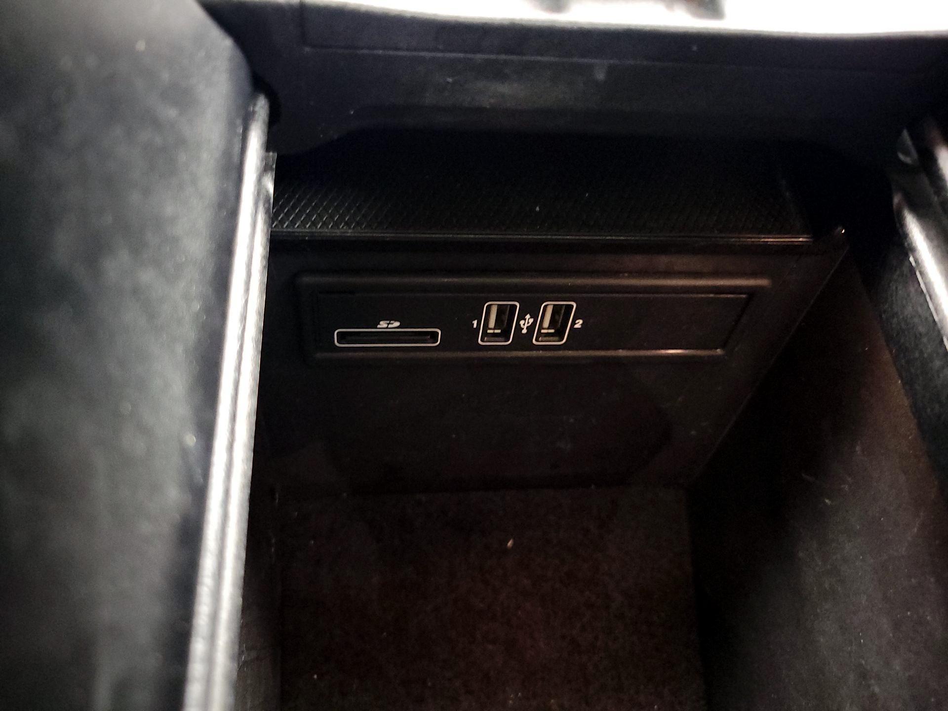 Thumbnail: 2017 Mercedes-Benz GLC - 18