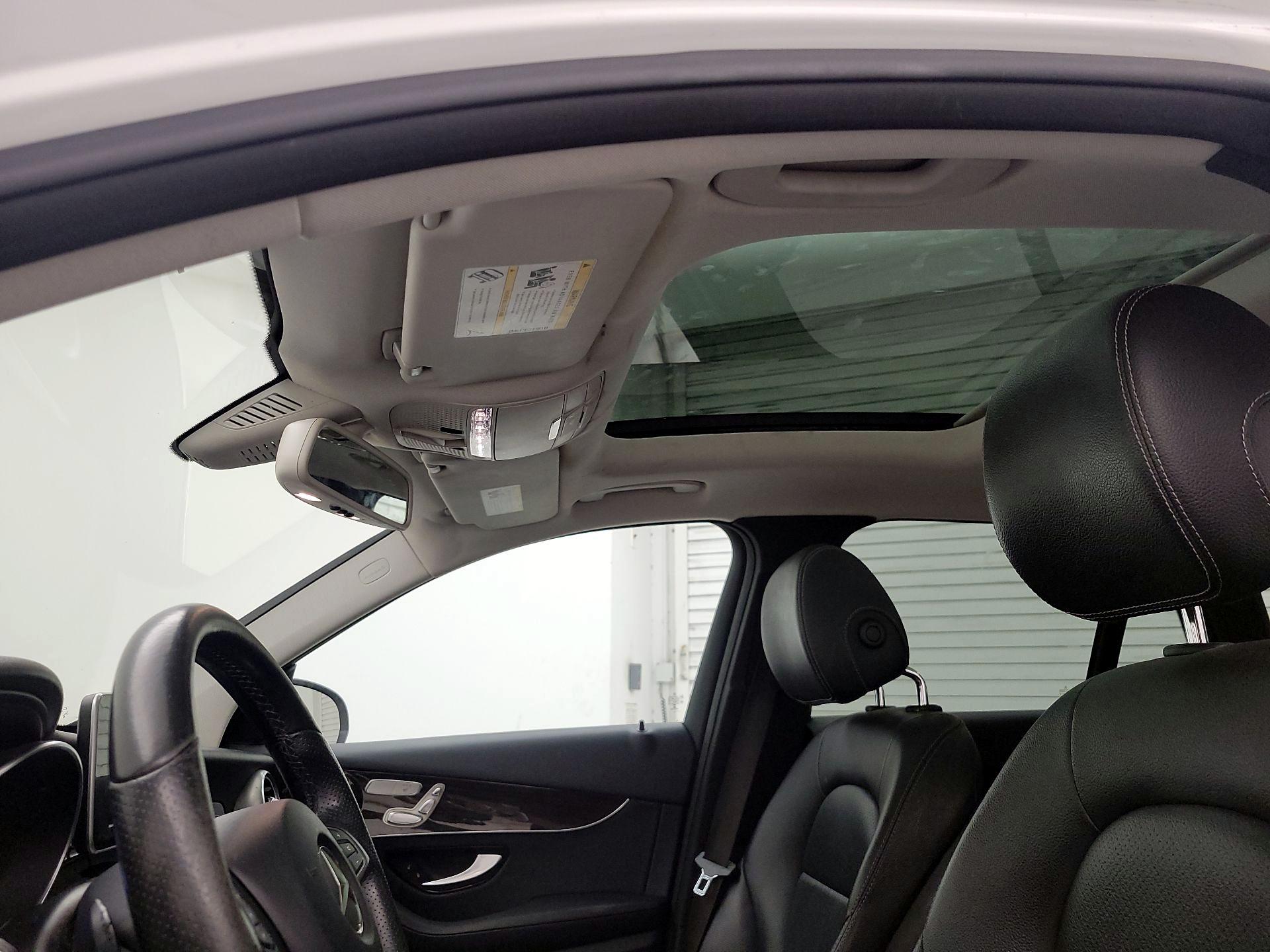 Thumbnail: 2017 Mercedes-Benz GLC - 19