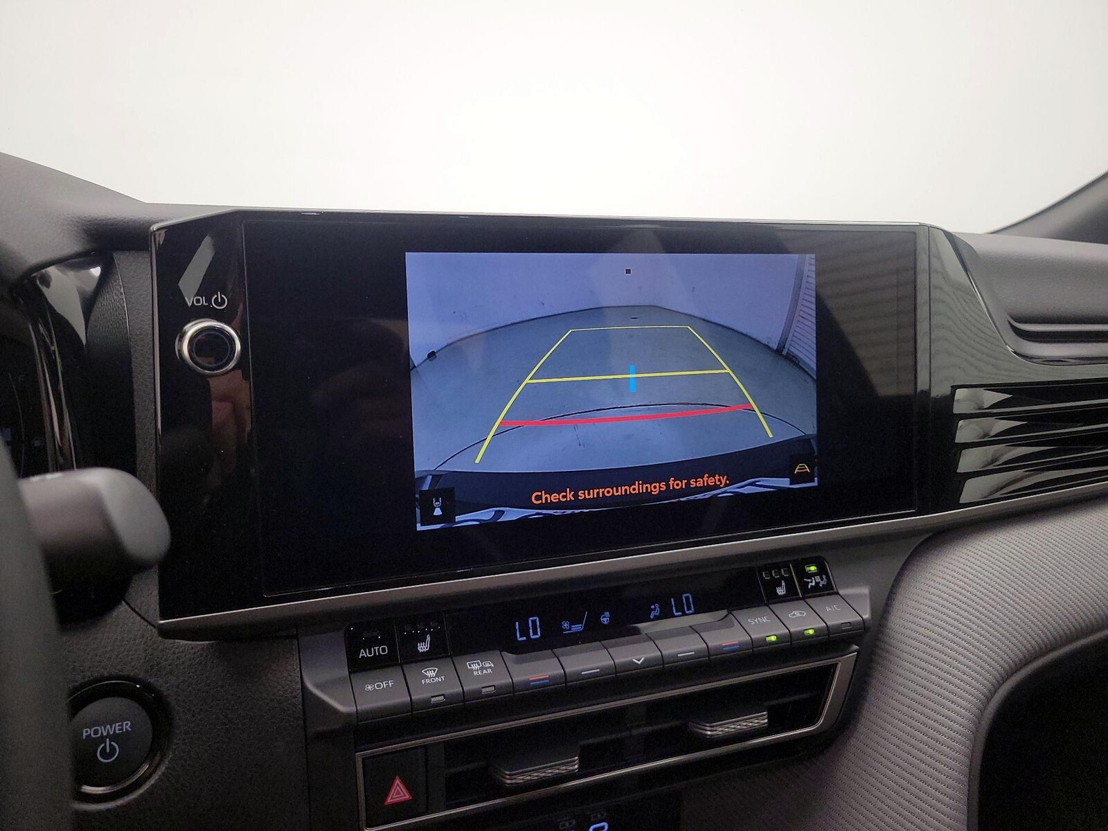 2025 Toyota Camry SE - Photo 15