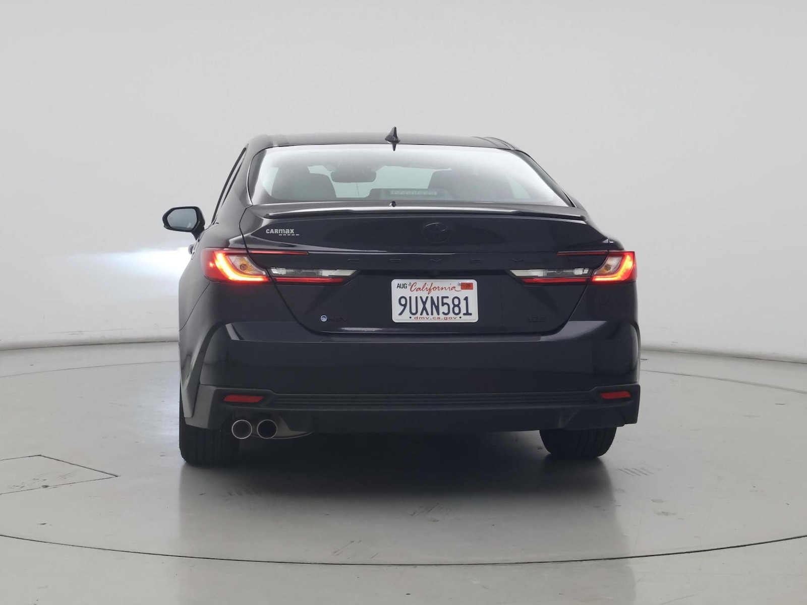 2025 Toyota Camry SE - Photo 7