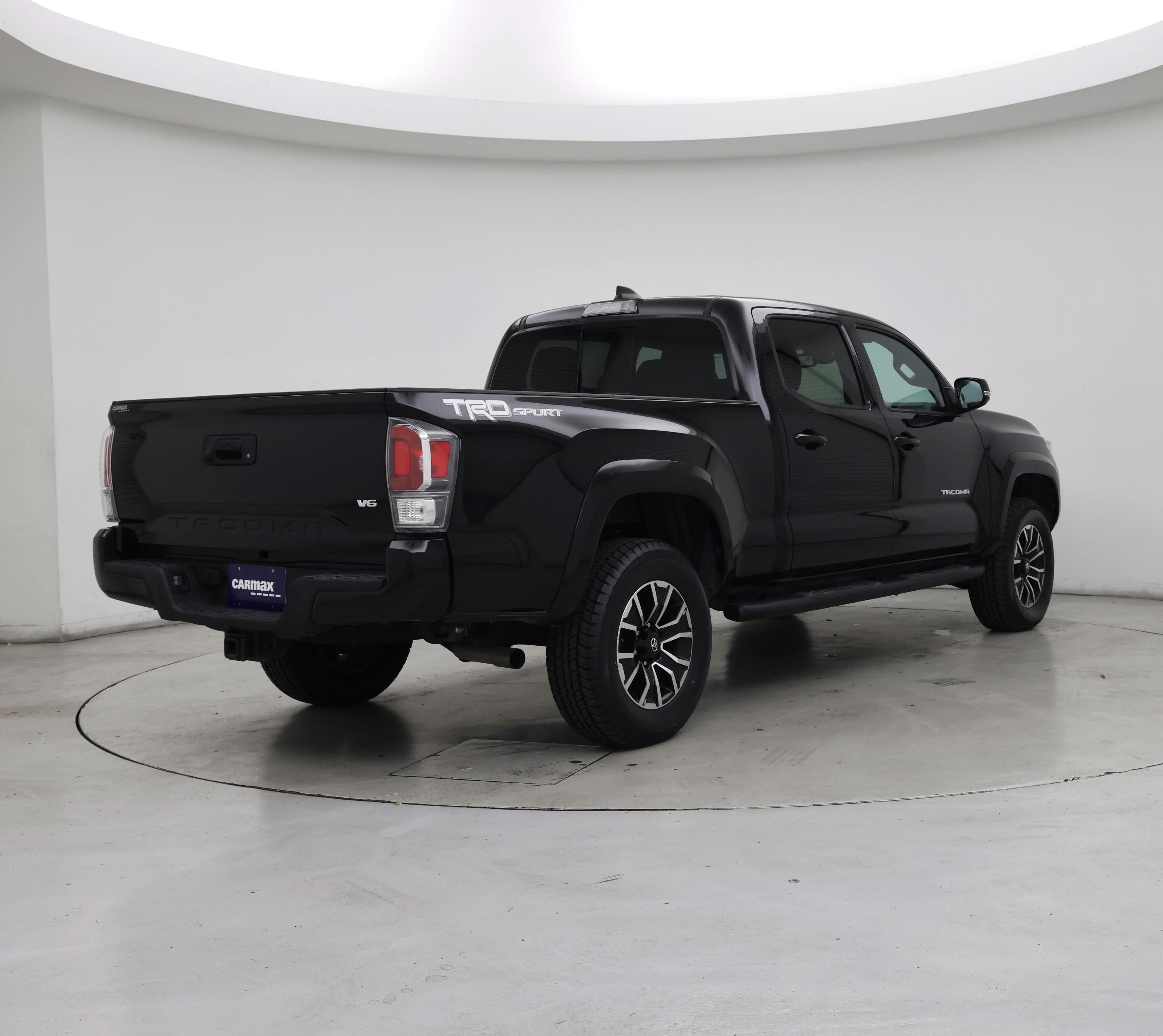 Thumbnail: 2022 Toyota Tacoma - 8