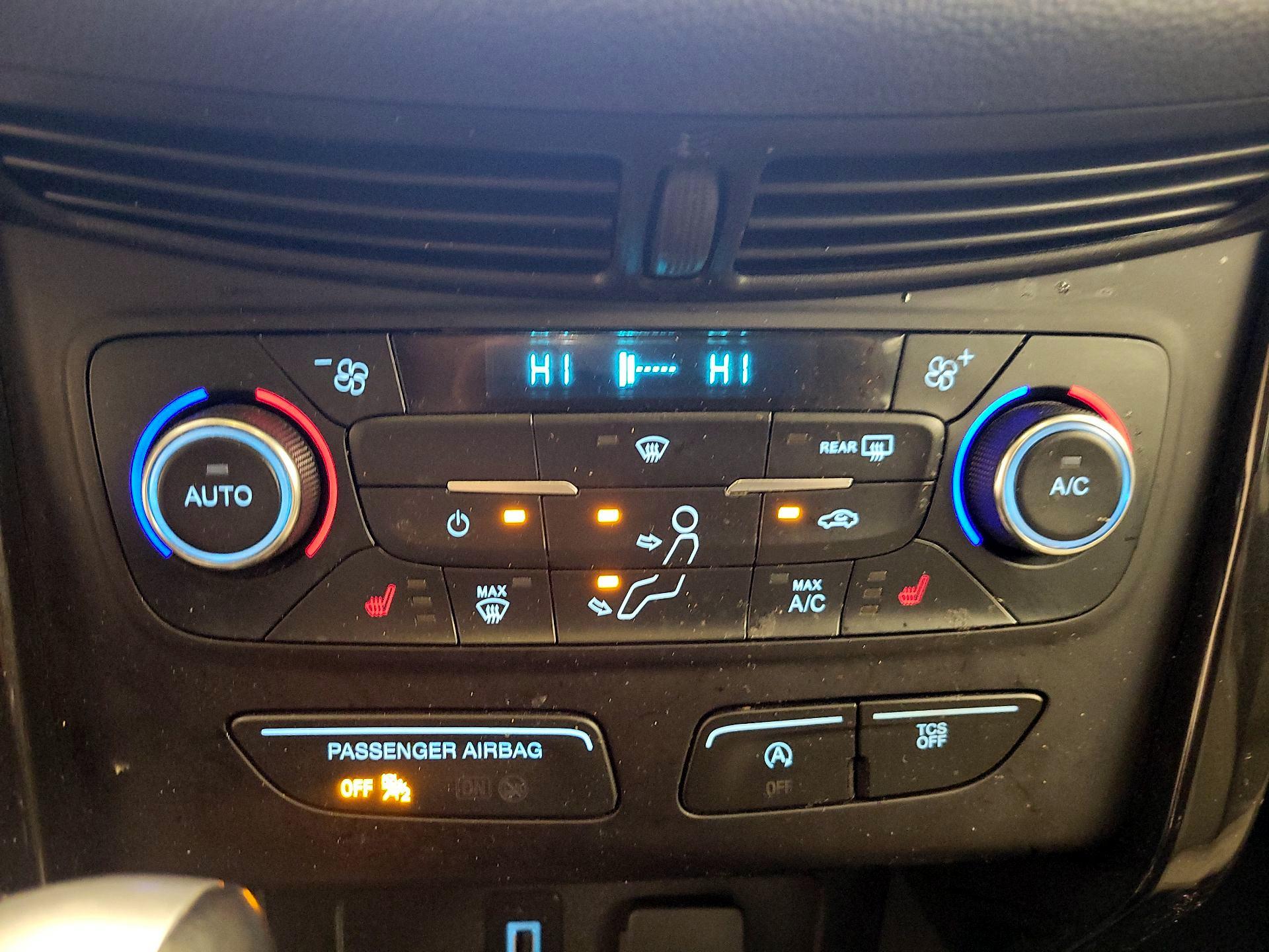 Thumbnail: 2017 Ford Escape - 17