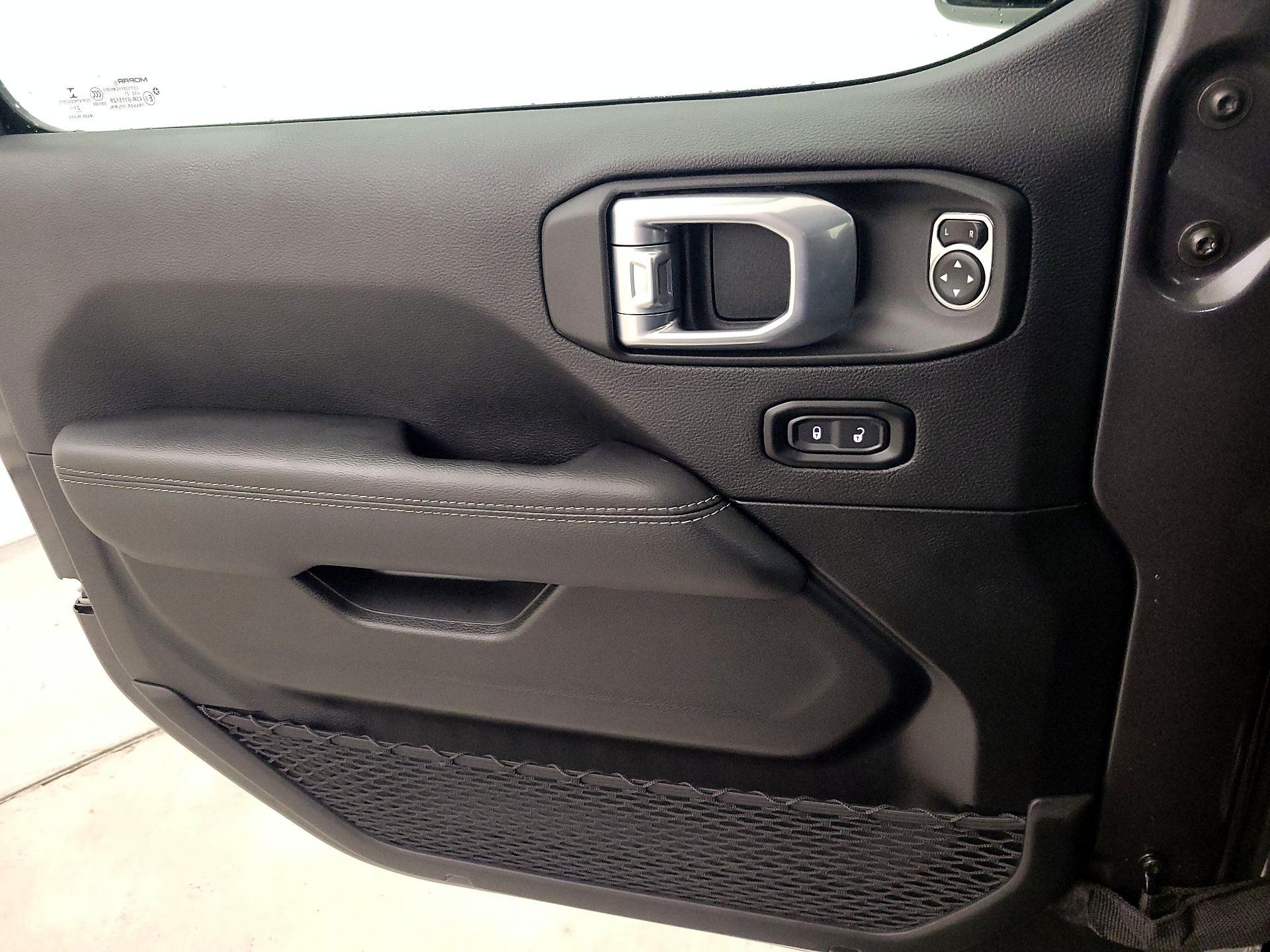 Thumbnail: 2021 Jeep Wrangler - 12