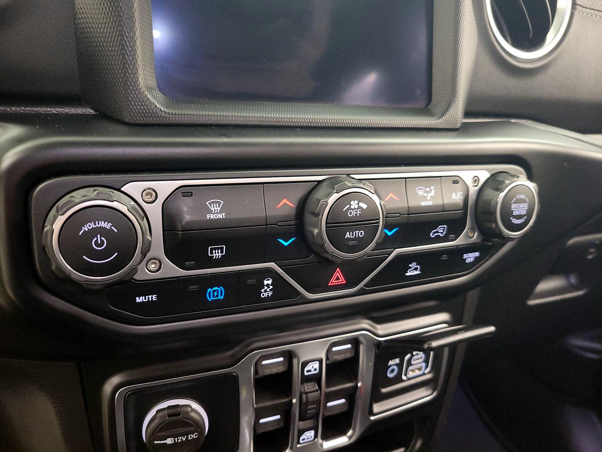 Thumbnail: 2021 Jeep Wrangler - 16