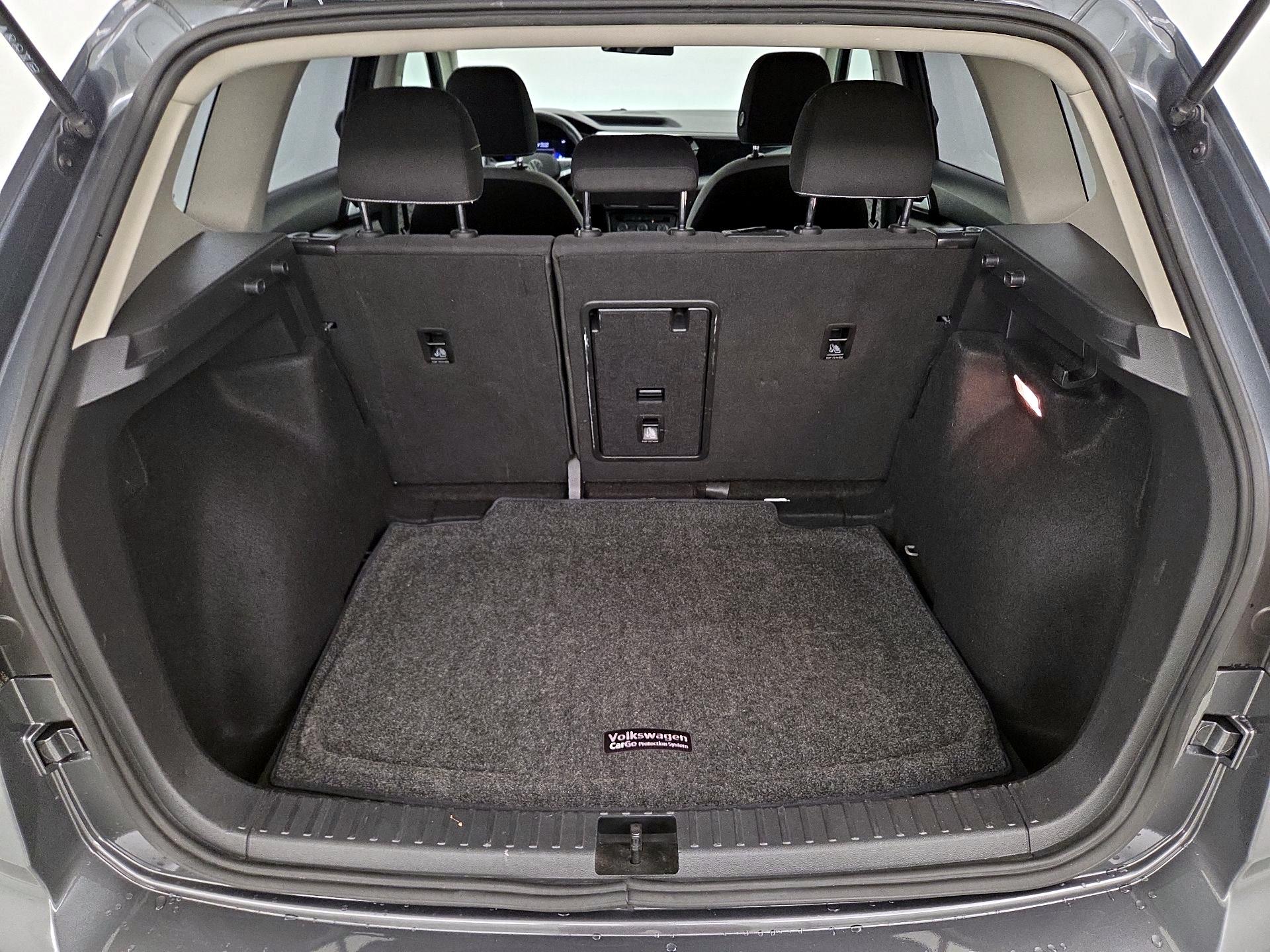 Thumbnail: 2022 Volkswagen Taos - 20