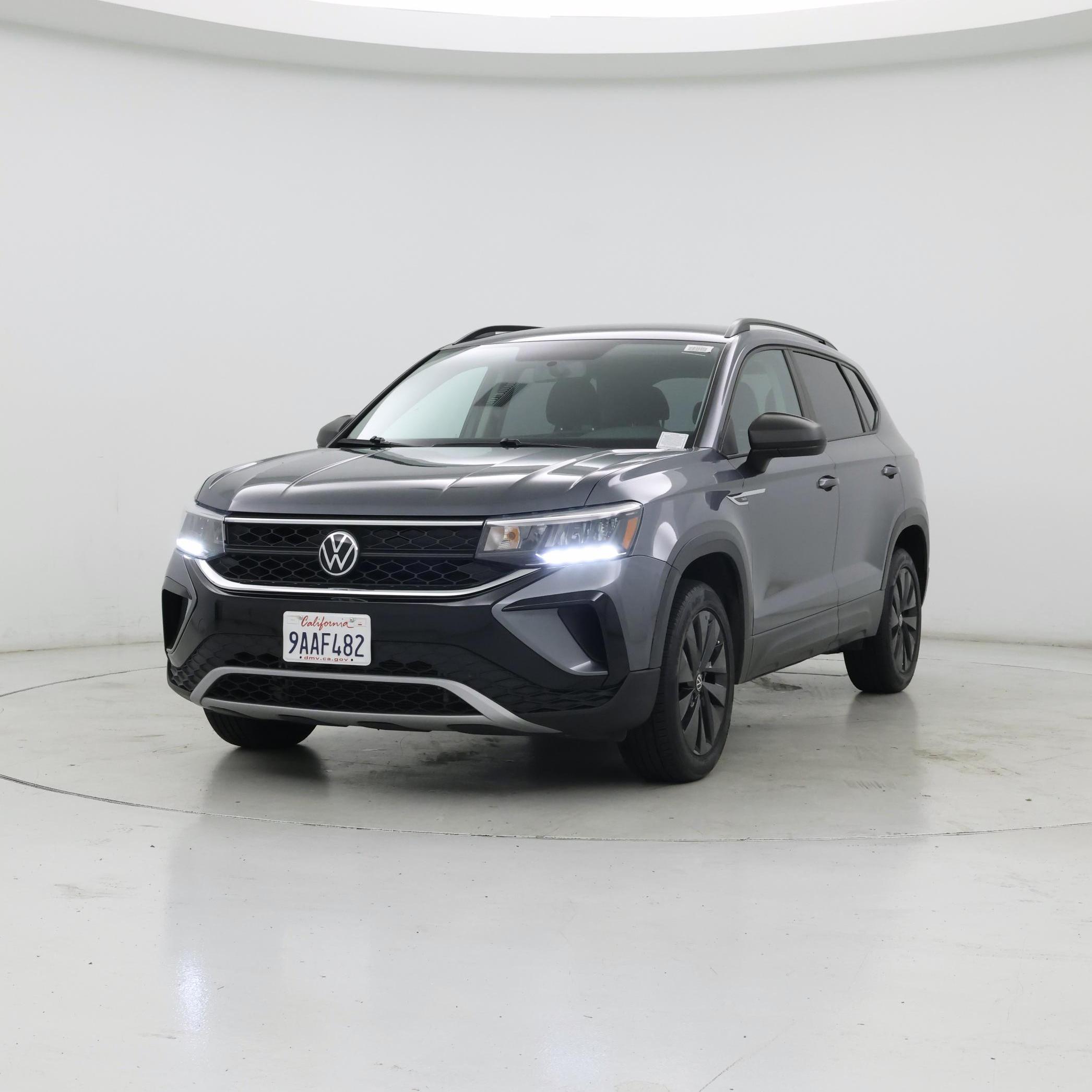 Thumbnail: 2022 Volkswagen Taos - 4