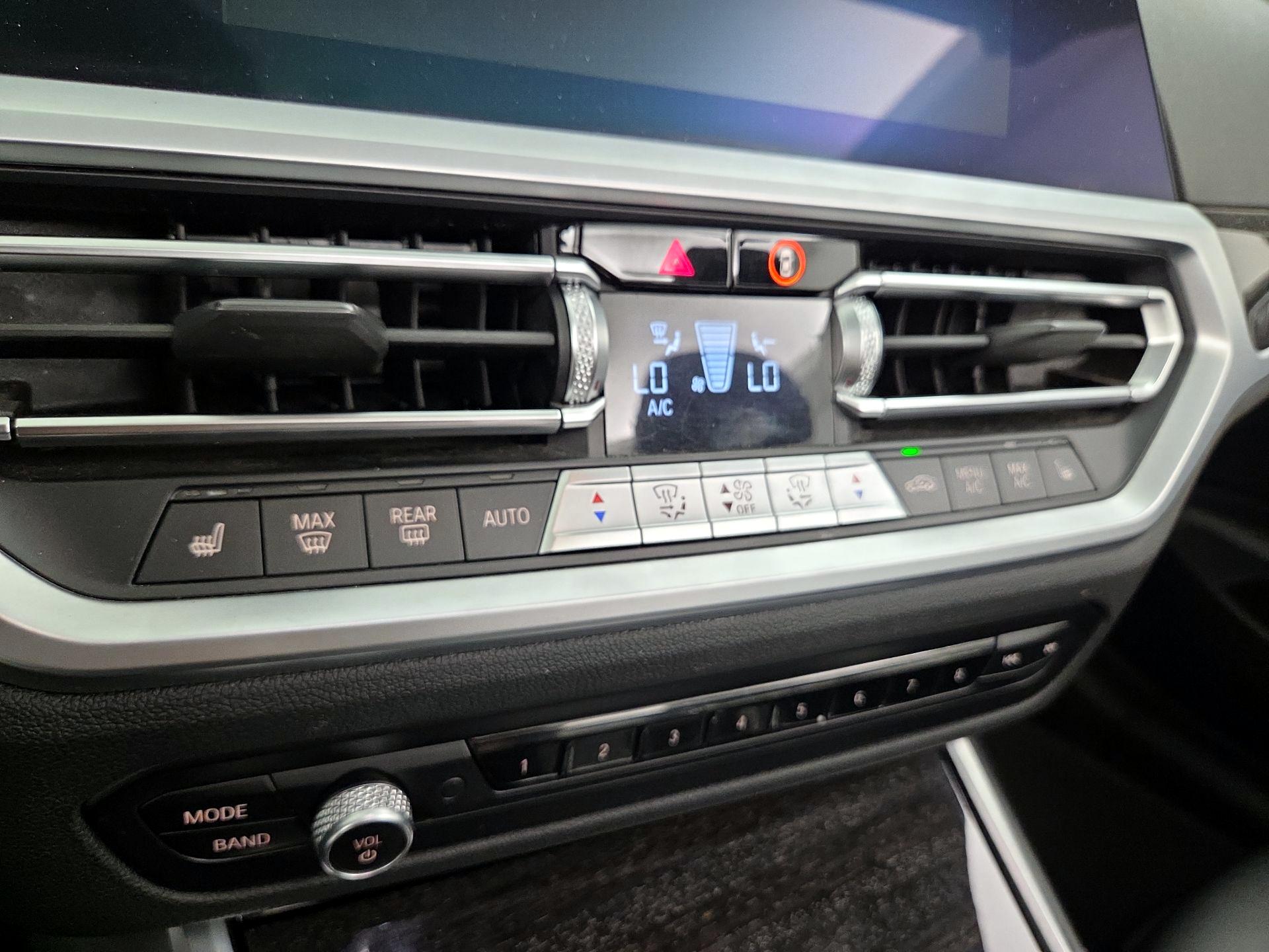 Thumbnail: 2023 BMW 4 Series - 17