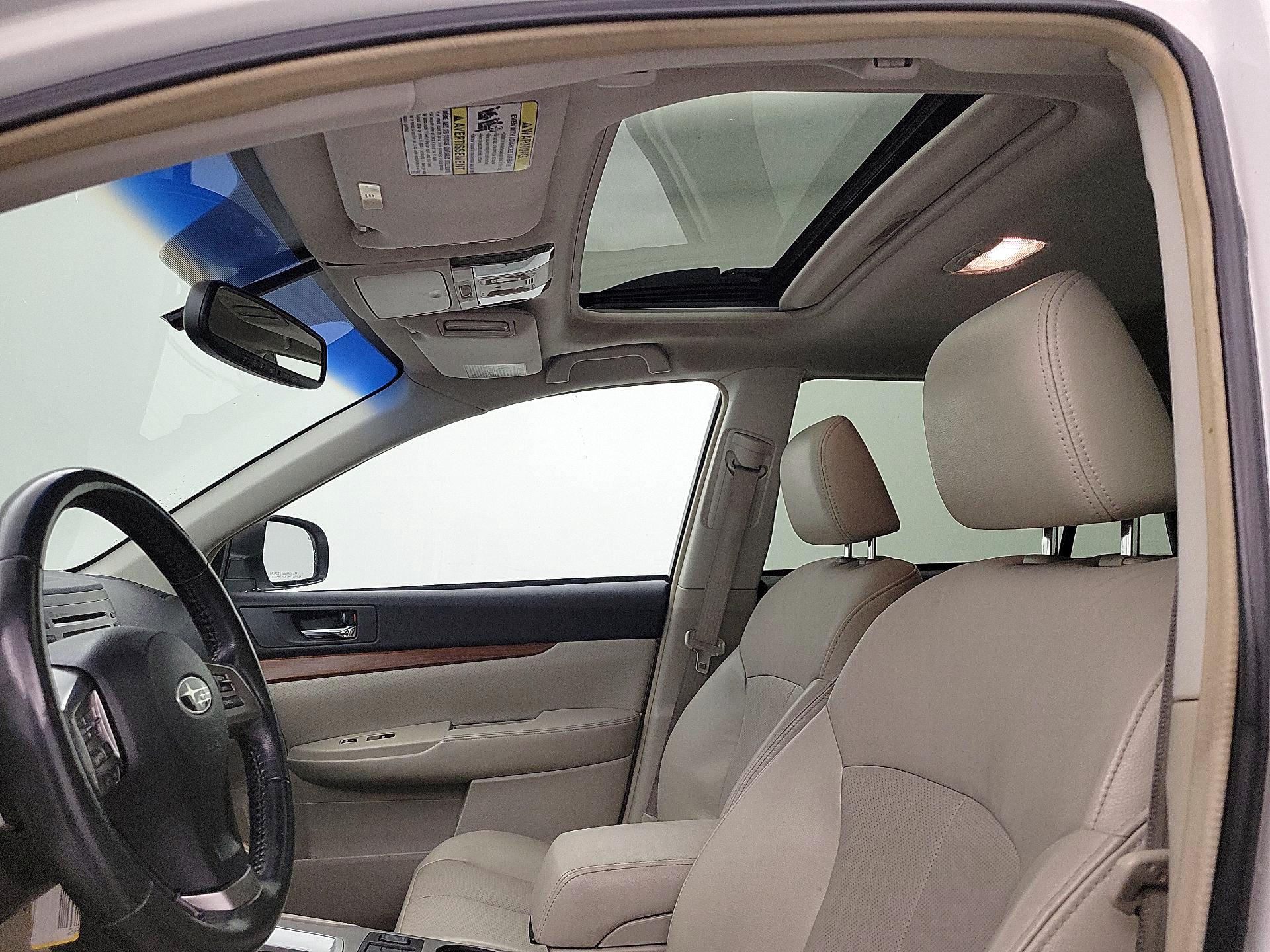 Thumbnail: 2014 Subaru Outback - 18