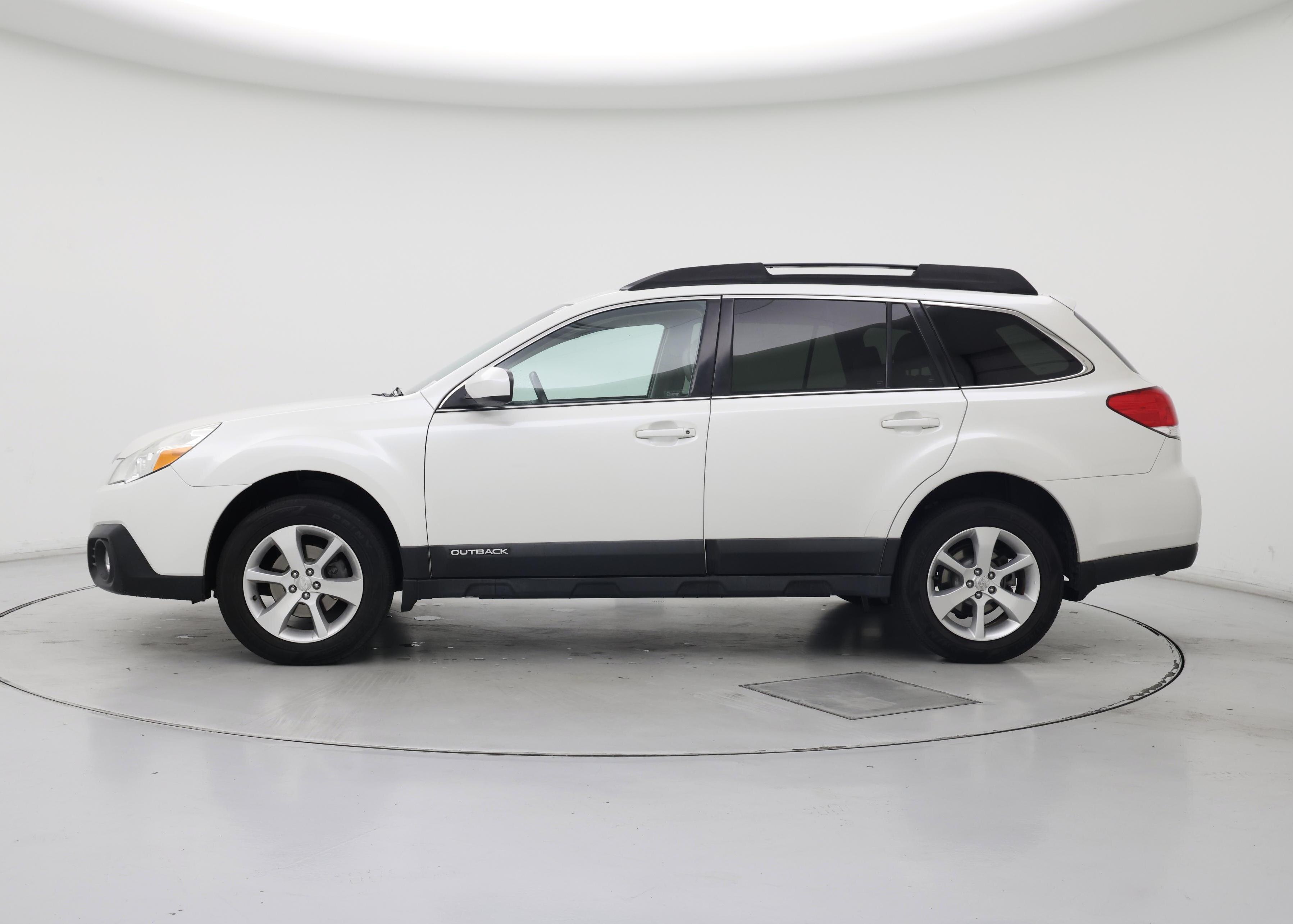 Thumbnail: 2014 Subaru Outback - 3