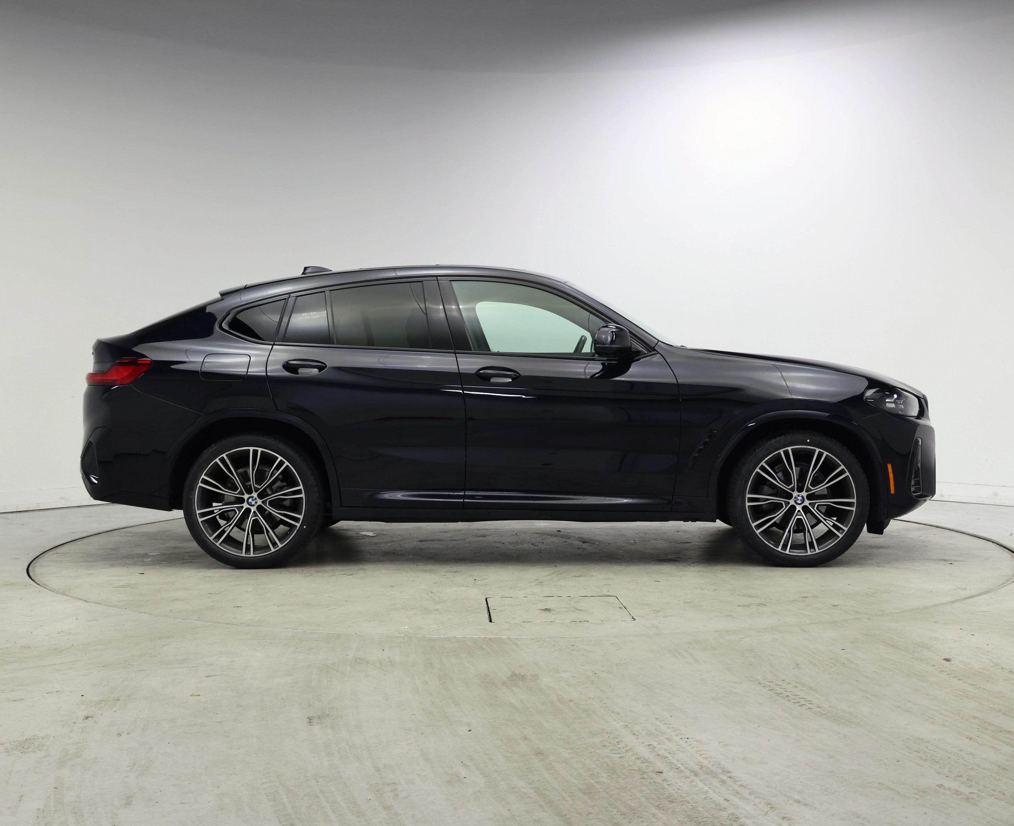 Thumbnail: 2023 BMW X4 - 7