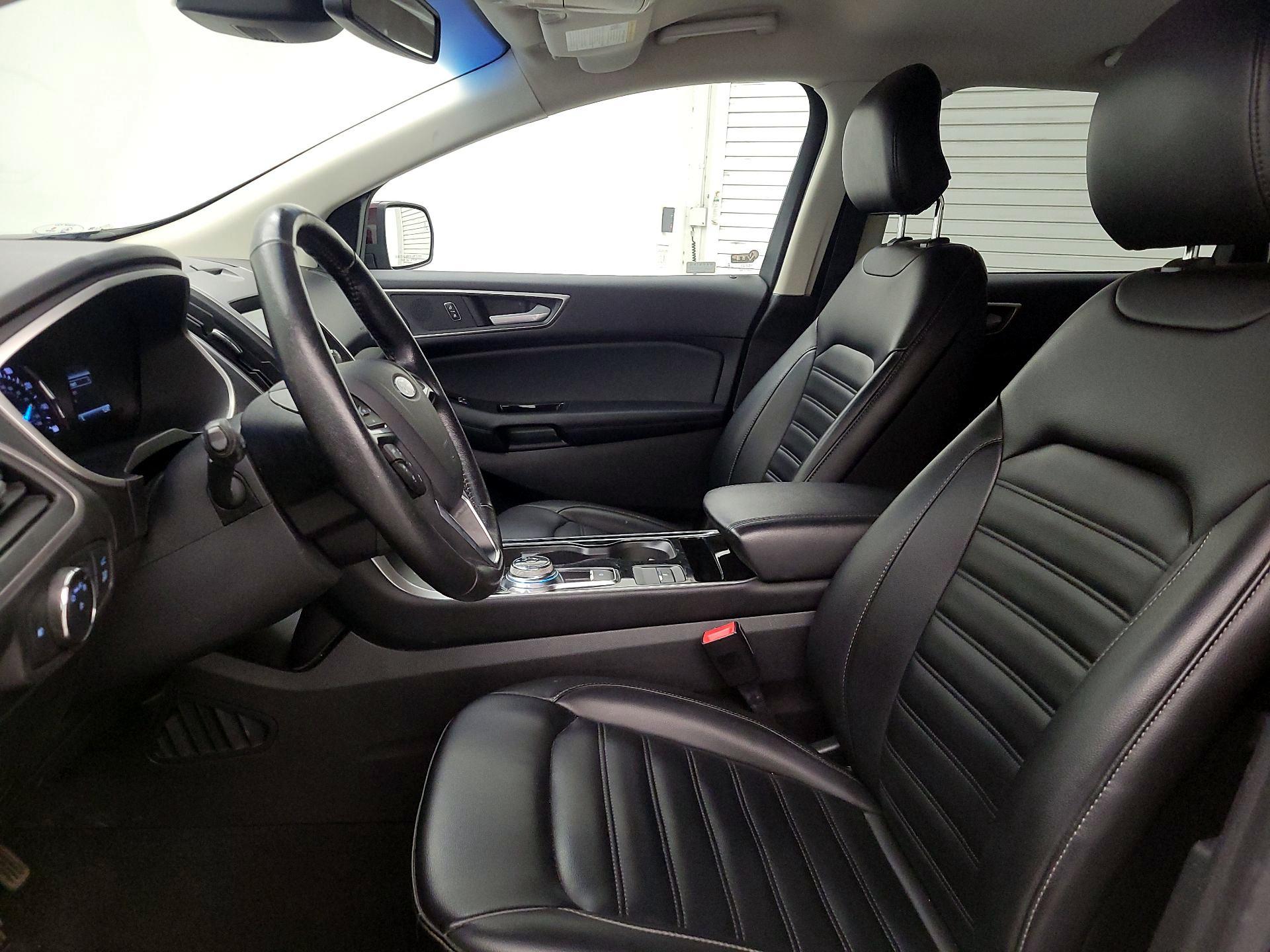 Thumbnail: 2019 Ford Edge - 11