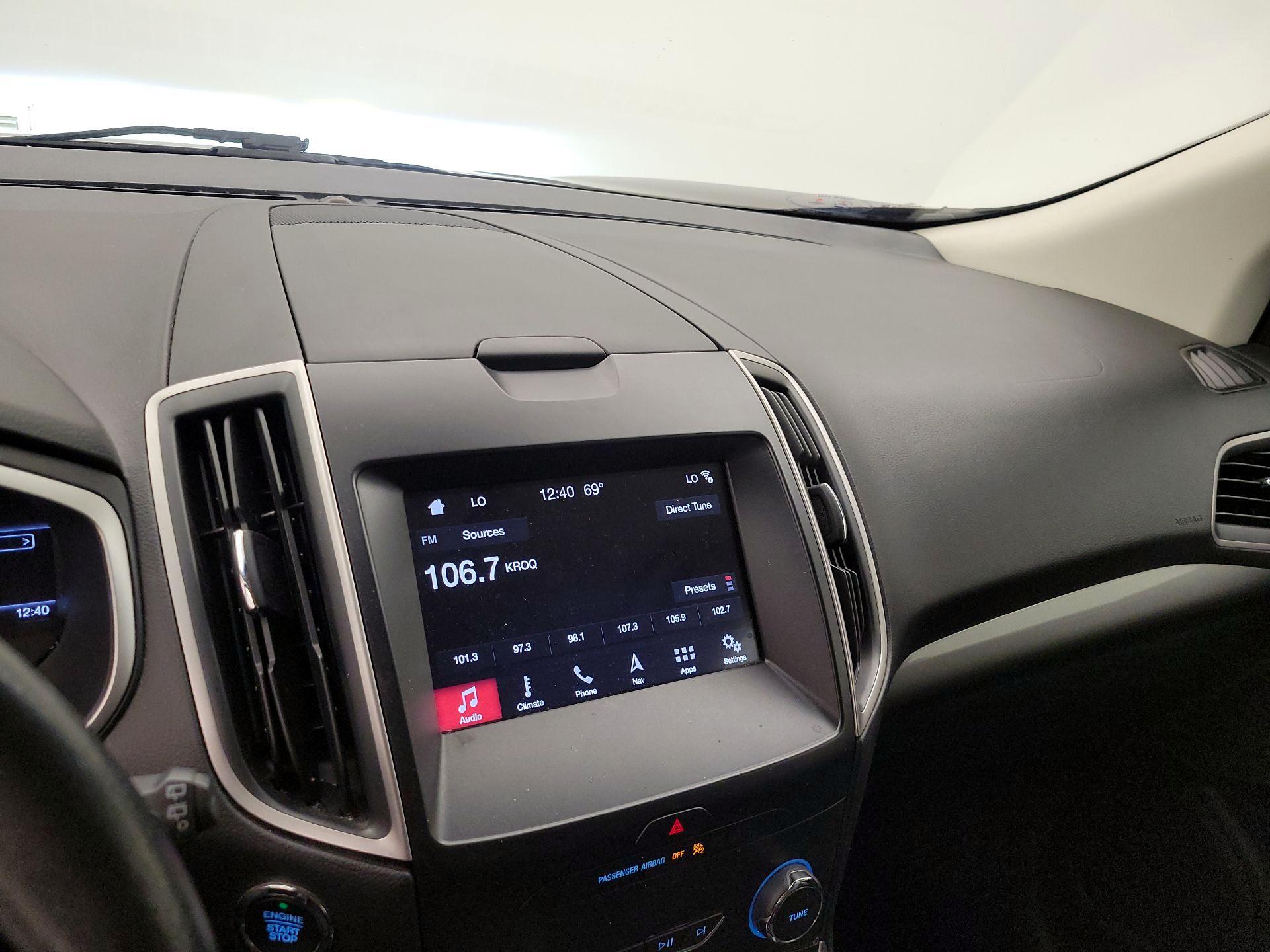 Thumbnail: 2019 Ford Edge - 16