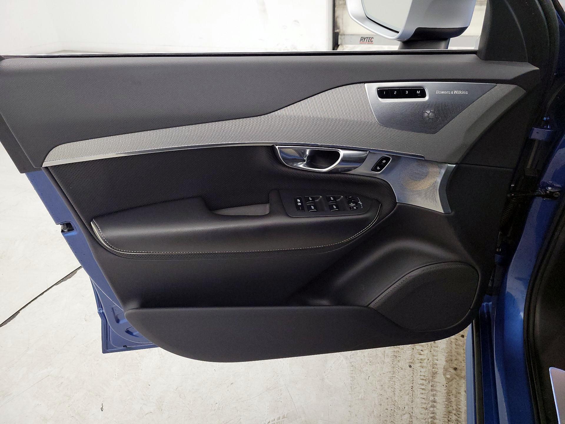 Thumbnail: 2016 Volvo XC90 - 12