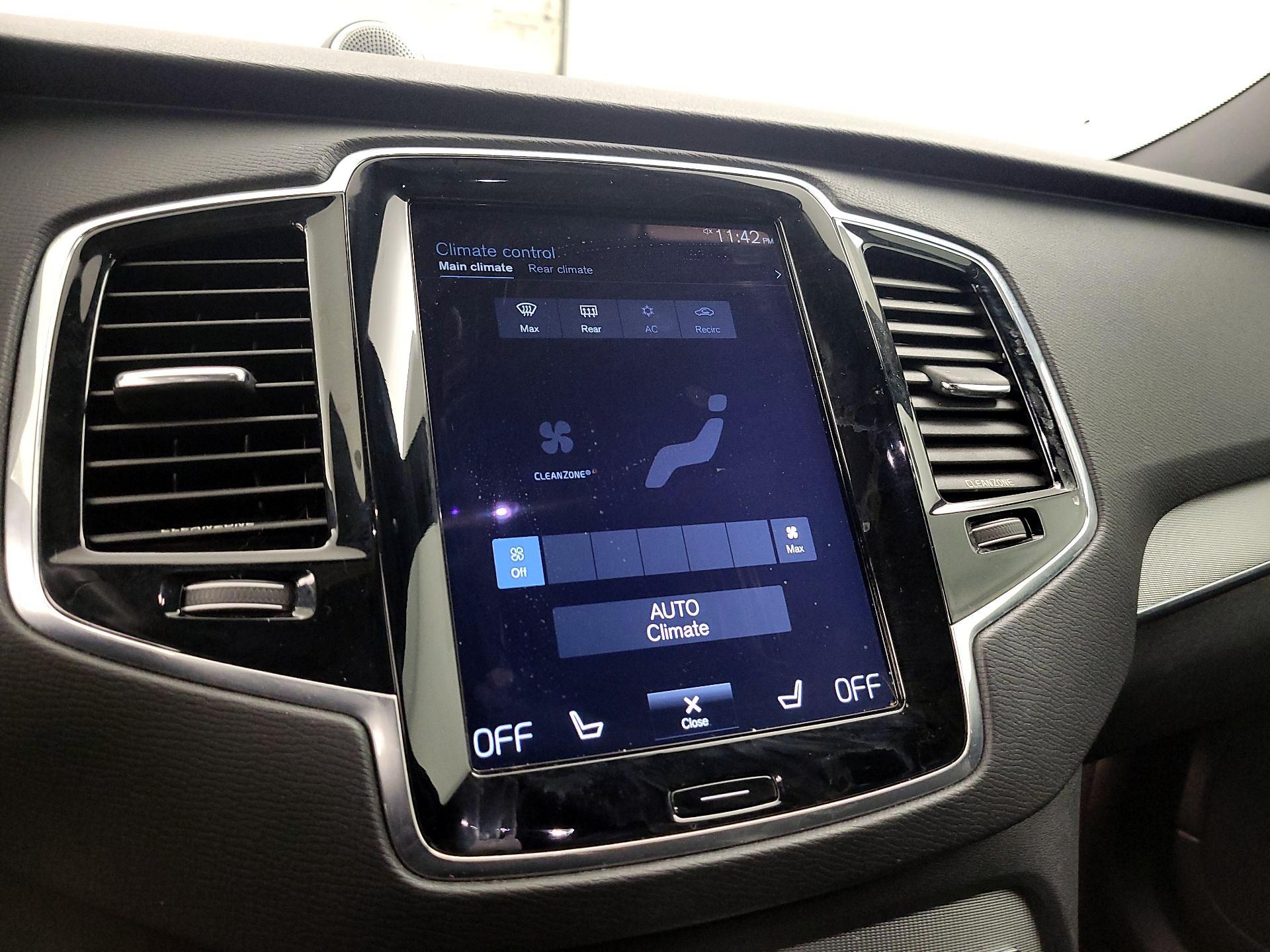 Thumbnail: 2016 Volvo XC90 - 16